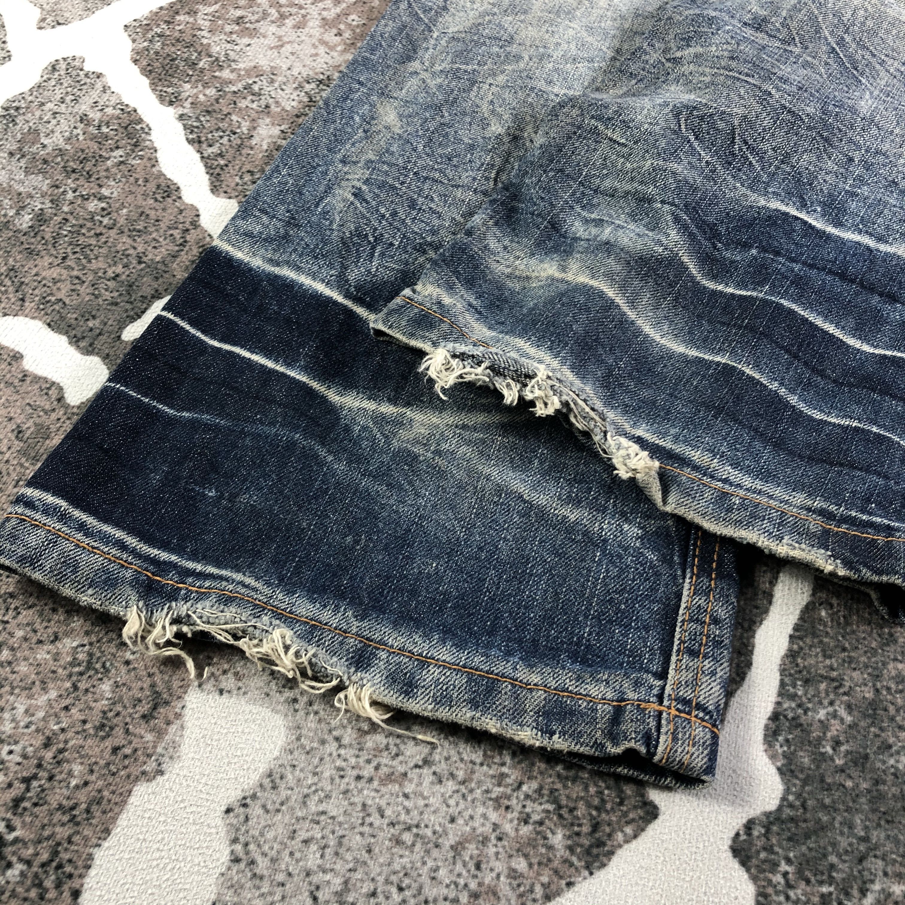 Japanese Brand Lowbox Flared Jeans Distressed Denim KJ1958 Size US 30 / EU 46 - 6 Thumbnail