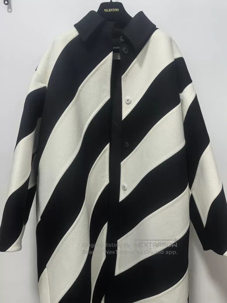 Valentino Valentino Twill stripe printed coat Size XS / US 0-2 / IT 36-38 - 6 Thumbnail