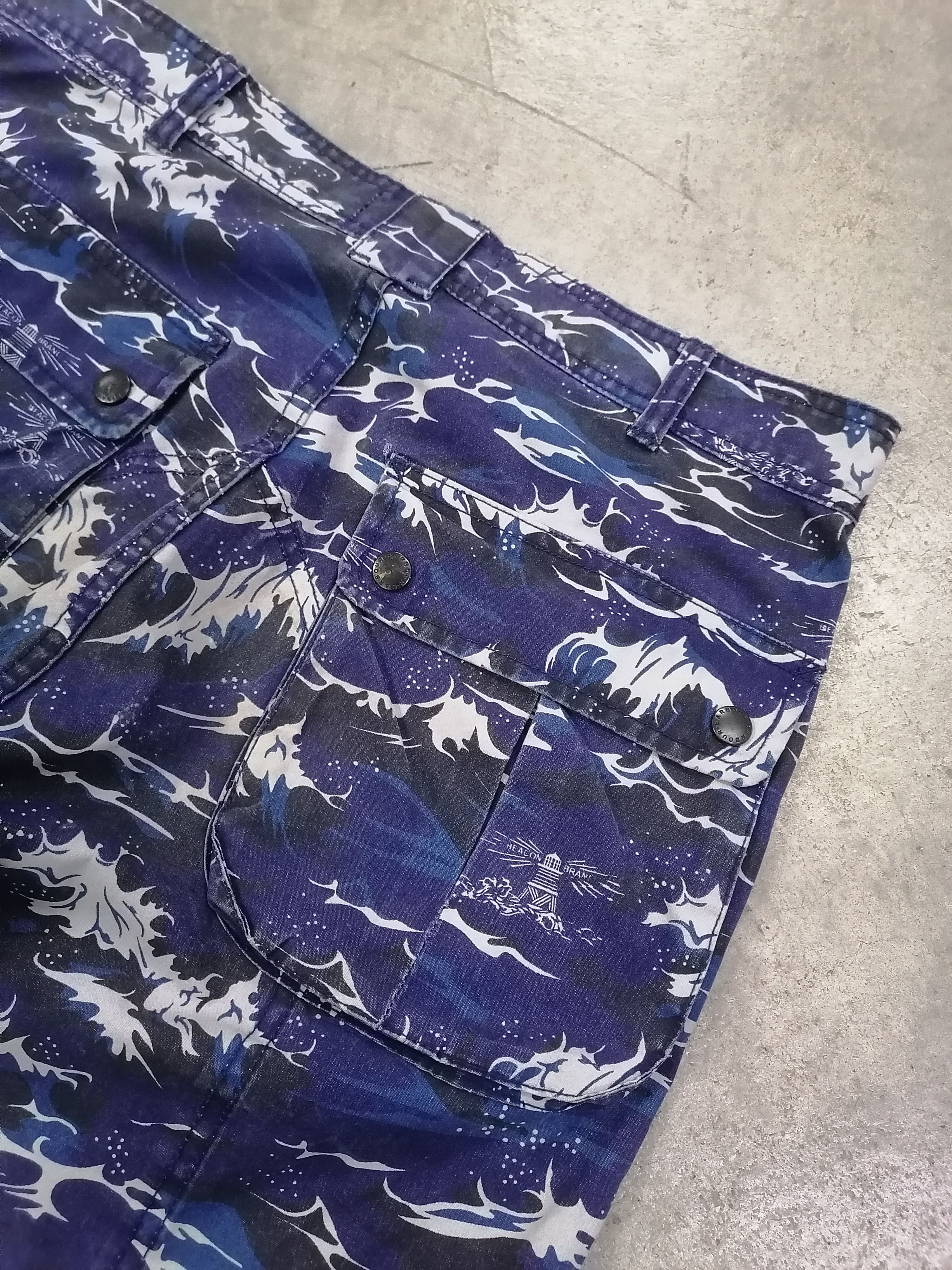 Barbour Barbour x White Mountaineering Cargo Short Wave Print Size US 31 - 7 Thumbnail