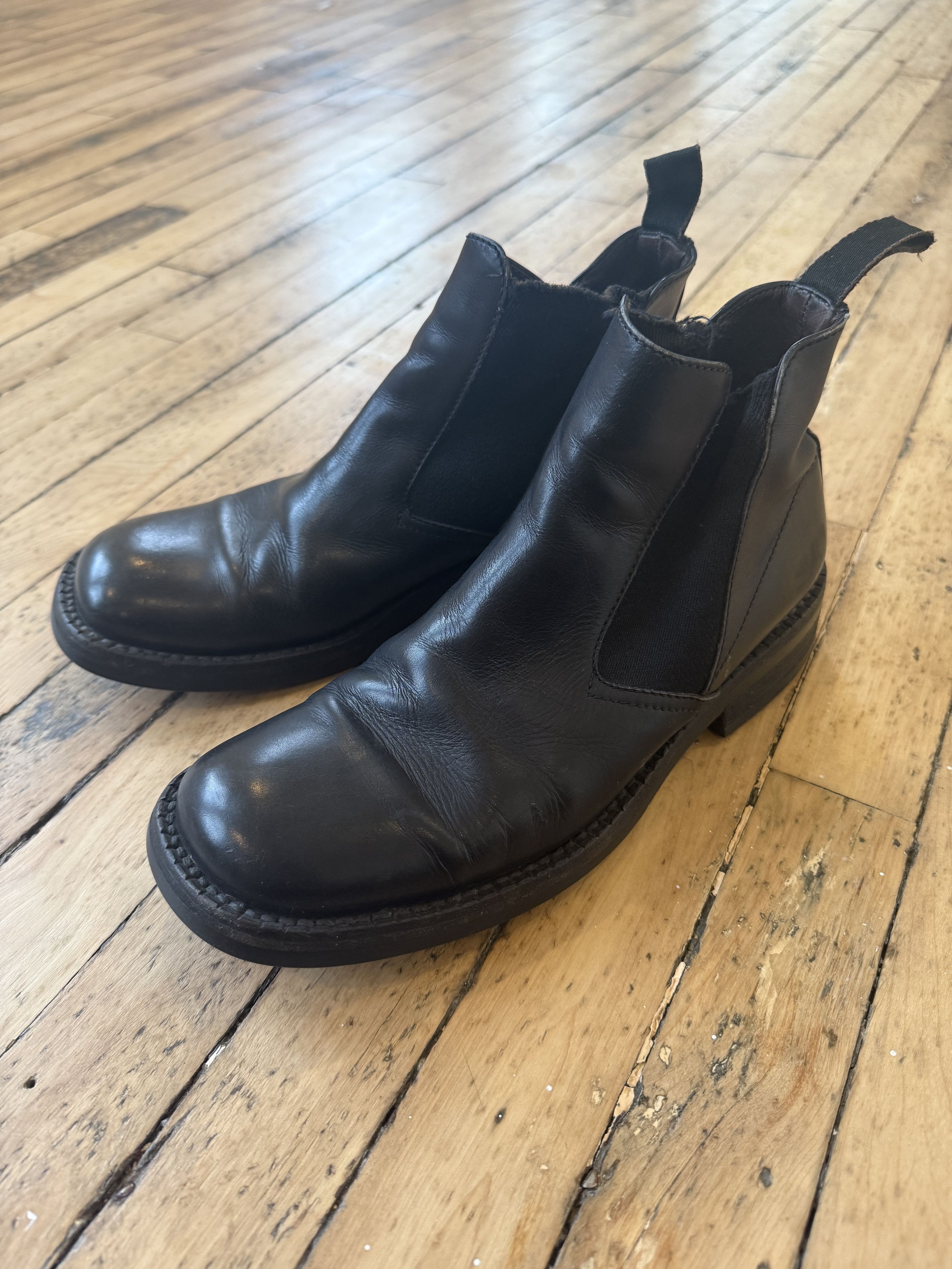 Prada Prada Square Toe Boots Size US 7.5 / EU 40-41 - 1 Thumbnail