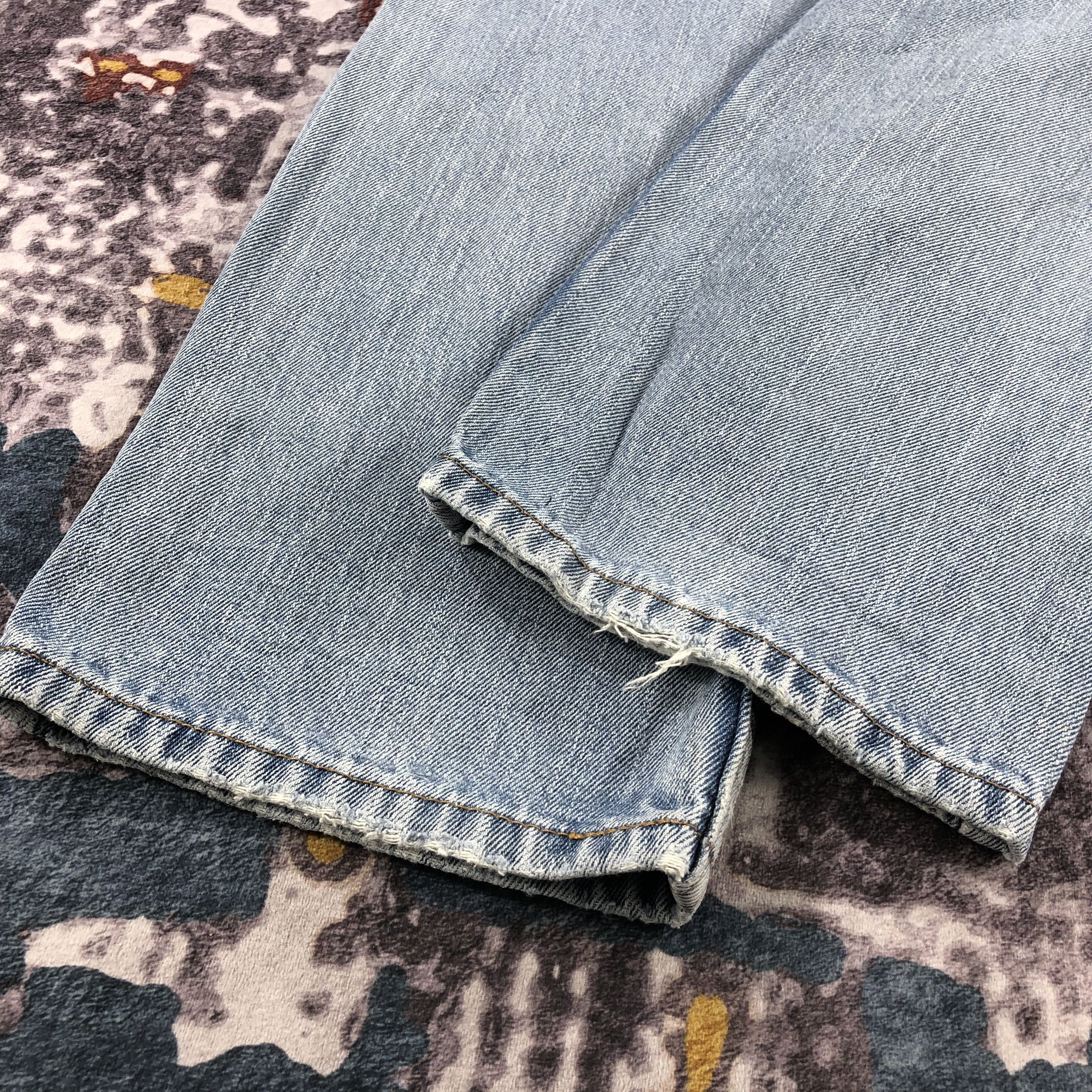 Levi's × Vintage Vintage Light Wash Levis 505 Jeans-JM2469 Size US 34 / EU 50 - 4 Thumbnail