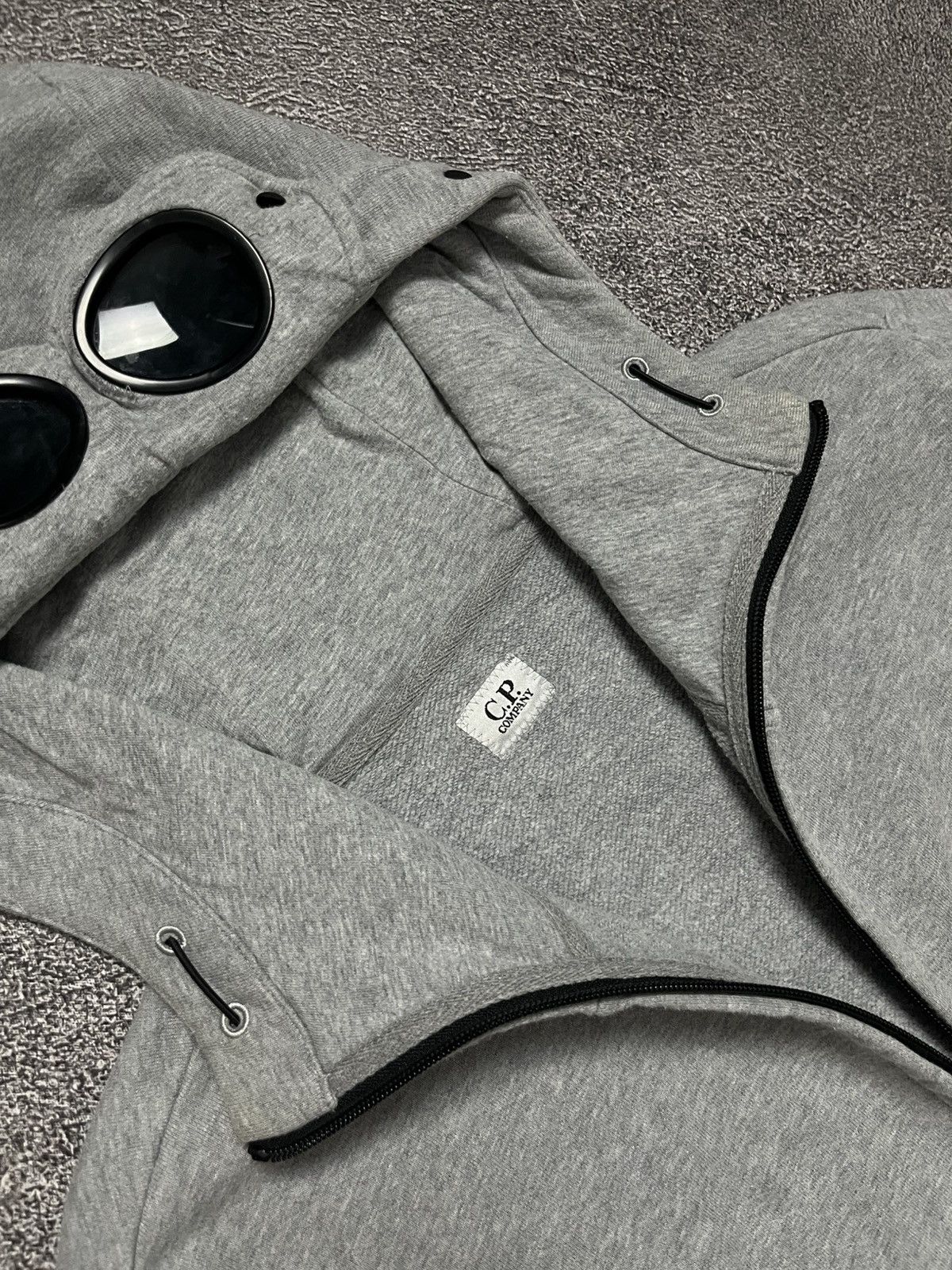 C.P. Company C.P. Company Goggle Full Zip Hoodie Streetwear Casuals Size US L / EU 52-54 / 3 - 8 Thumbnail