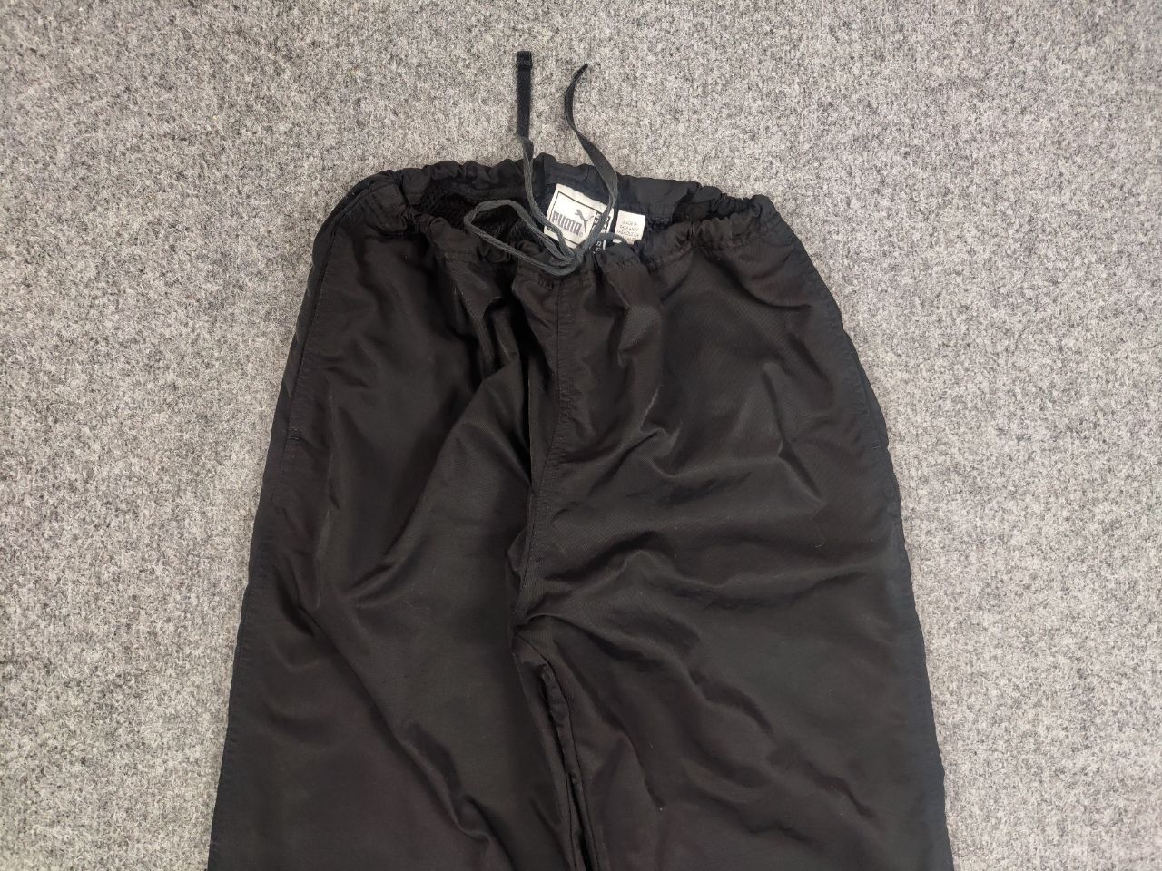 Puma Vintage Puma Logo Zip Knees Black track Pants Y2K Style Size US 32 / EU 48 - 8 Thumbnail