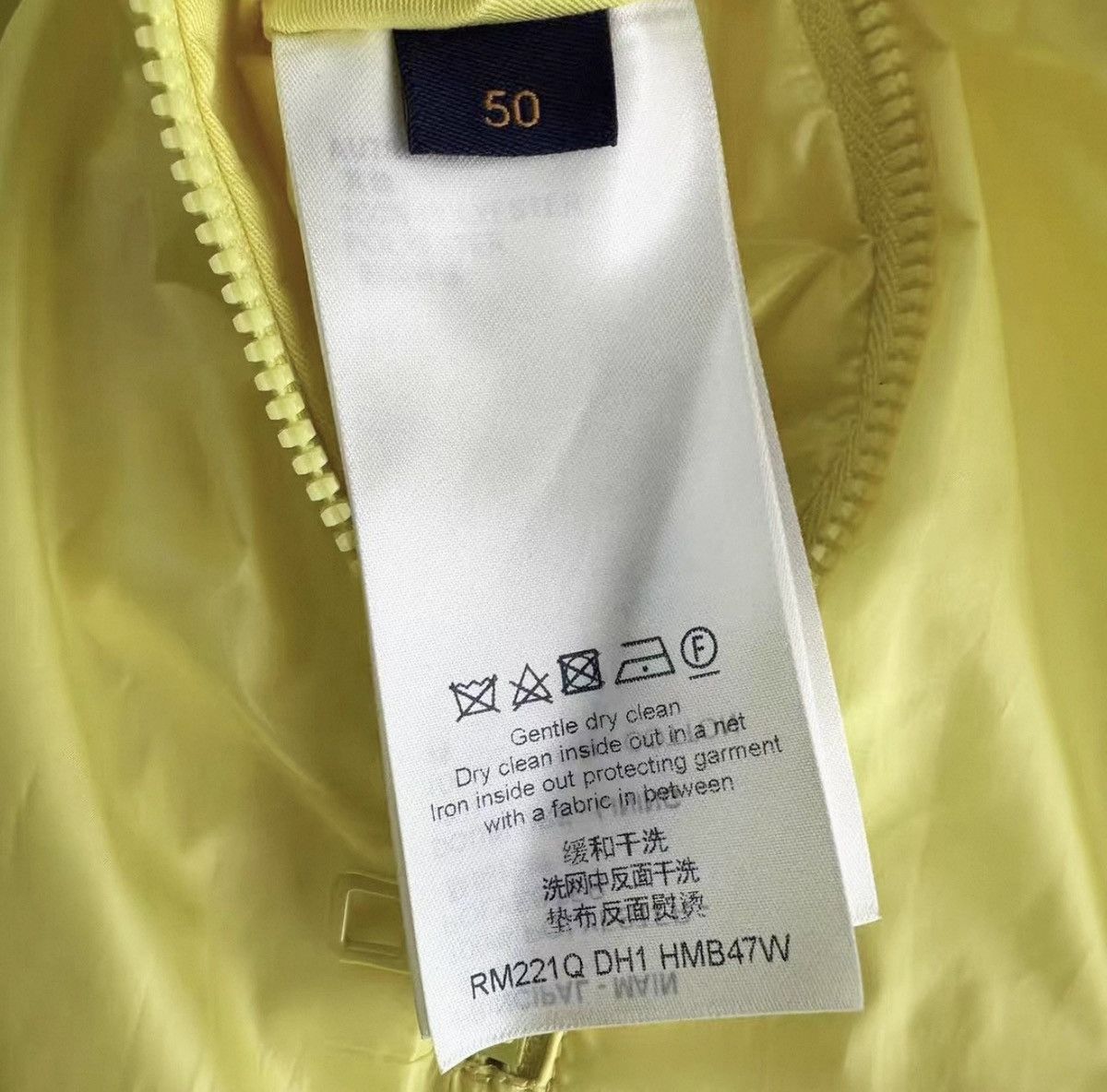 Louis Vuitton Louis Vuitton 50 LVSE Flower Monogram Puffer Hoodie Jacket Size US M / EU 48-50 / 2 - 8 Thumbnail