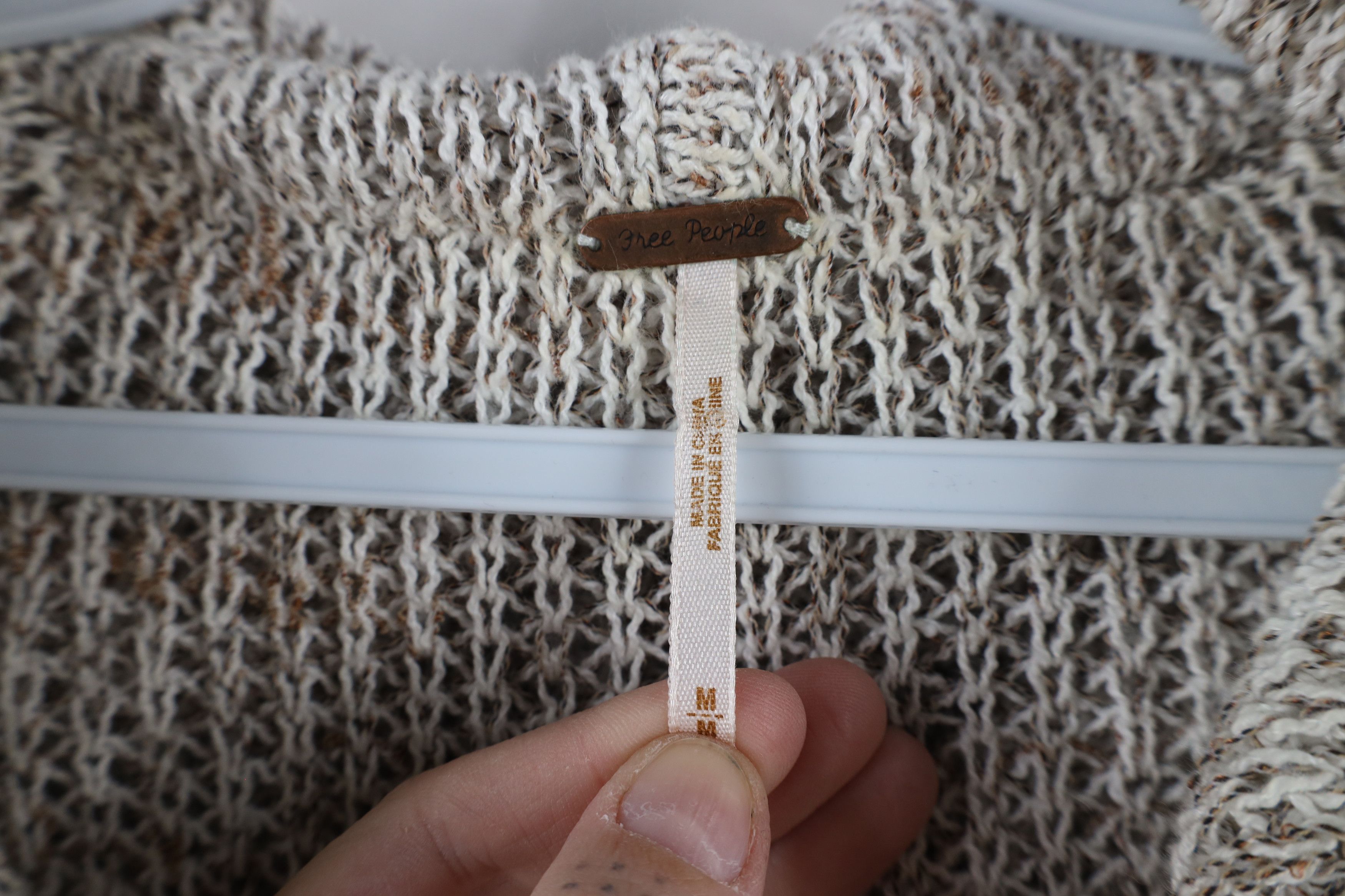 Free People × Vintage Free People Lightweight Crochet Knit Henley Hoodie Beige Size M / US 6-8 / IT 42-44 - 6 Thumbnail