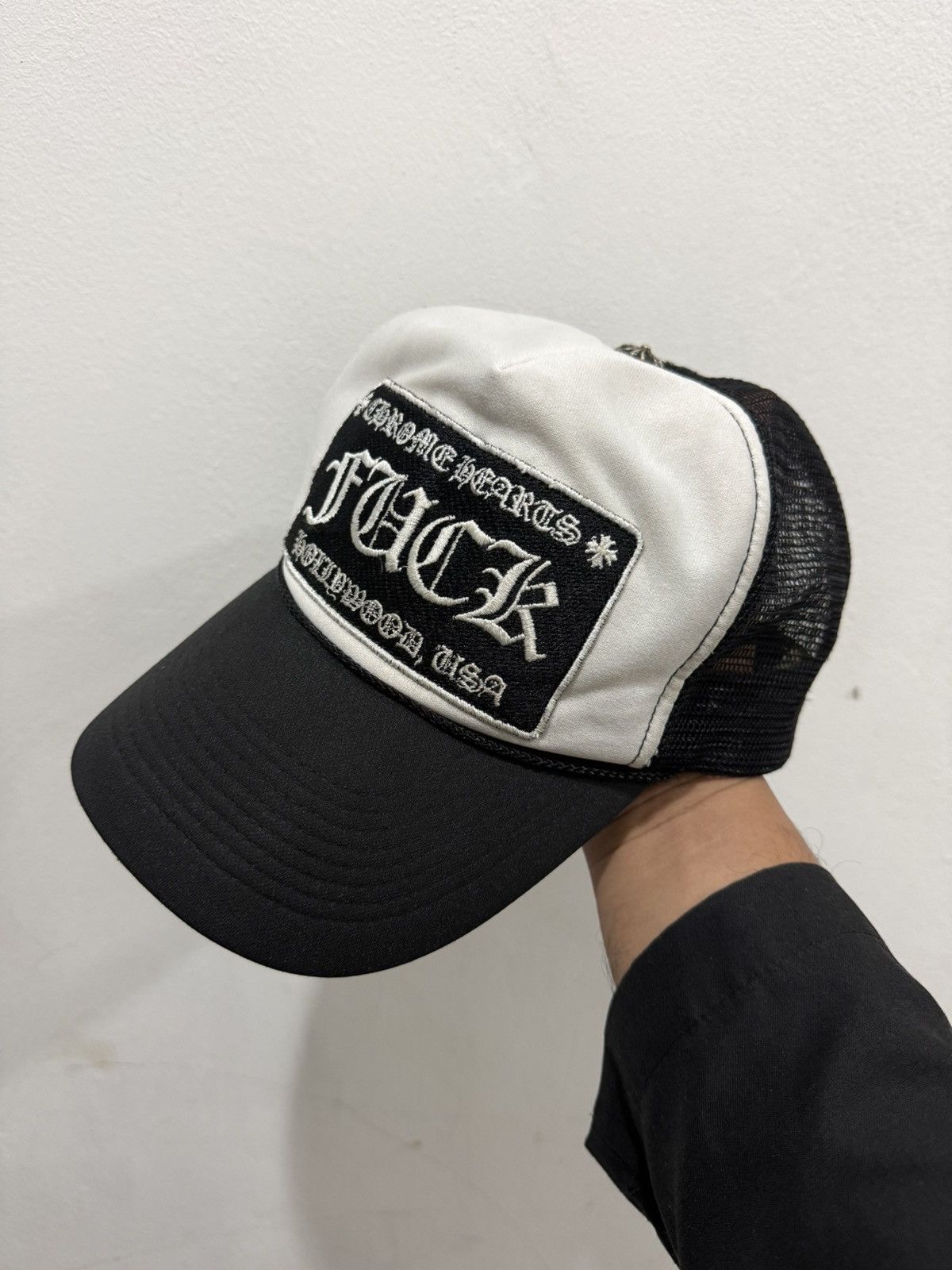 Chrome Hearts Vintage Chrome Hearts Distress Trucker Hat Size ONE SIZE - 1 Thumbnail
