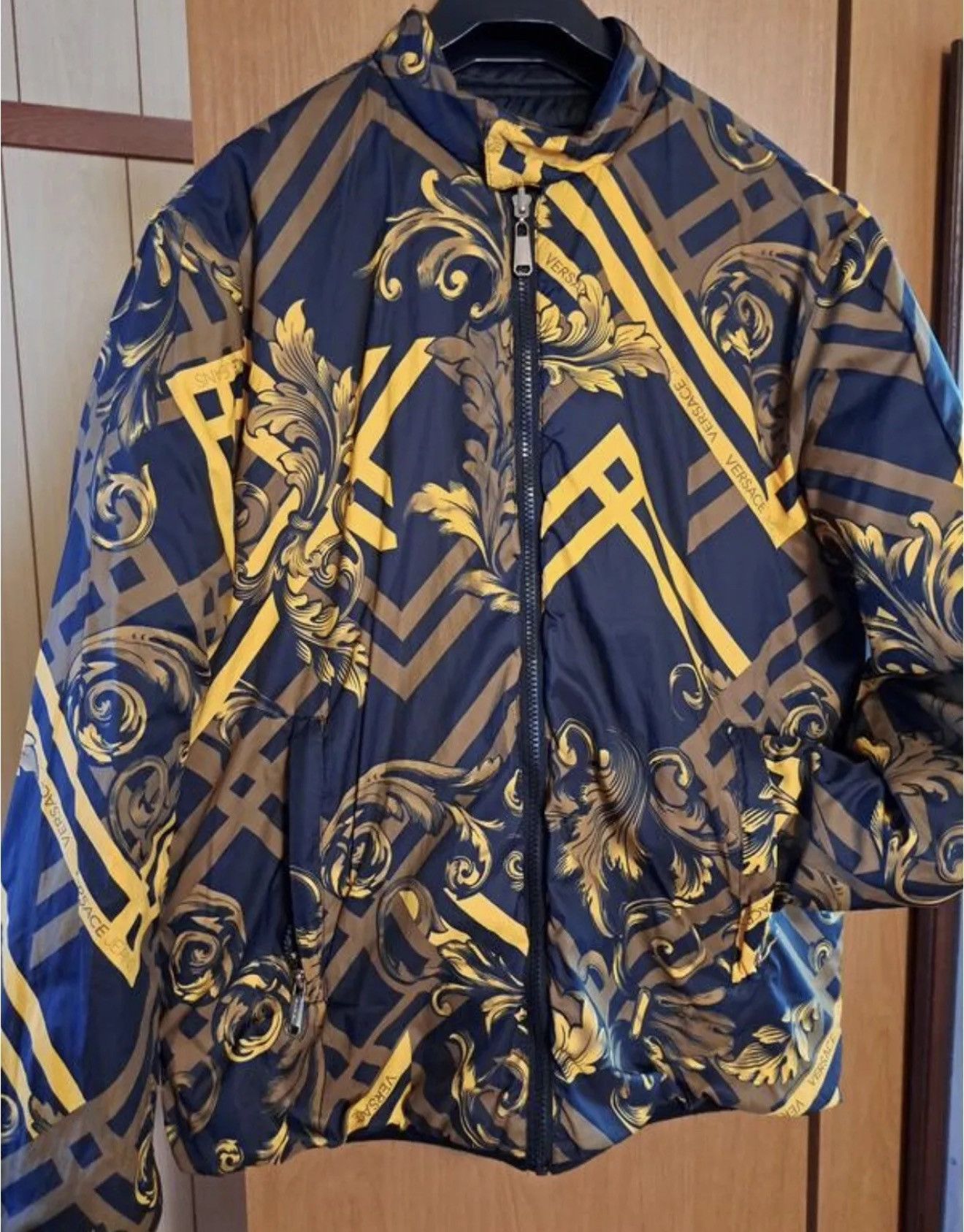 Versace Versace reversible puffer jacket Black Gold Barocco Size S Size US S / EU 44-46 / 1 - 12 Thumbnail