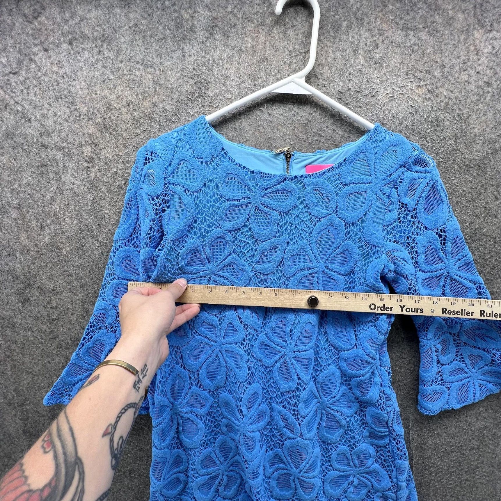 Lilly Pulitzer Lilly Pulitzer Dress Womens XXS Blue Floral Lace 3/4 Bell Sleeve Shift Mini Size XXS / US 00 / IT 34 - 4 Thumbnail