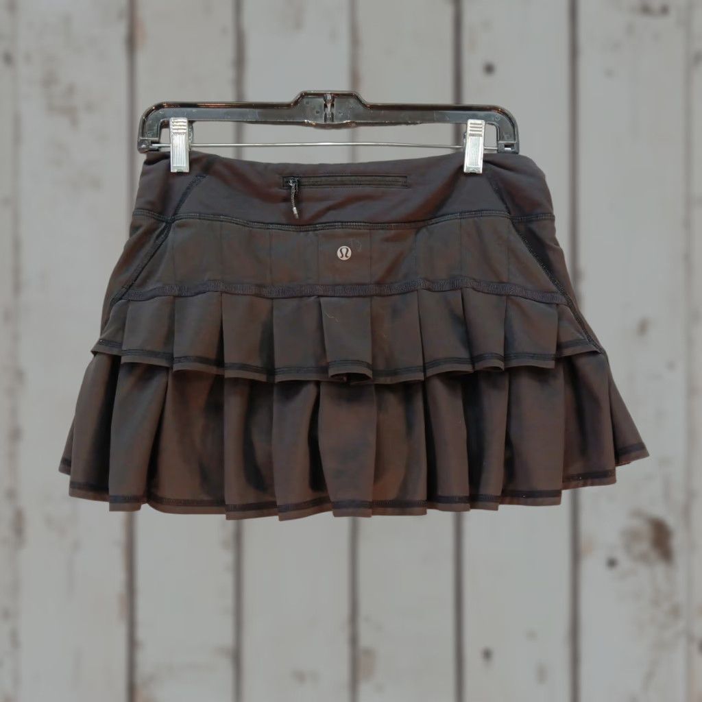 Lululemon Lululemon Pace-Setter Skirt/Skort Women Sz 6 Black Mid Rise Pull On Pockets Zip Pocket Under Shorts Athletic Size ONE SIZE - 1 Thumbnail