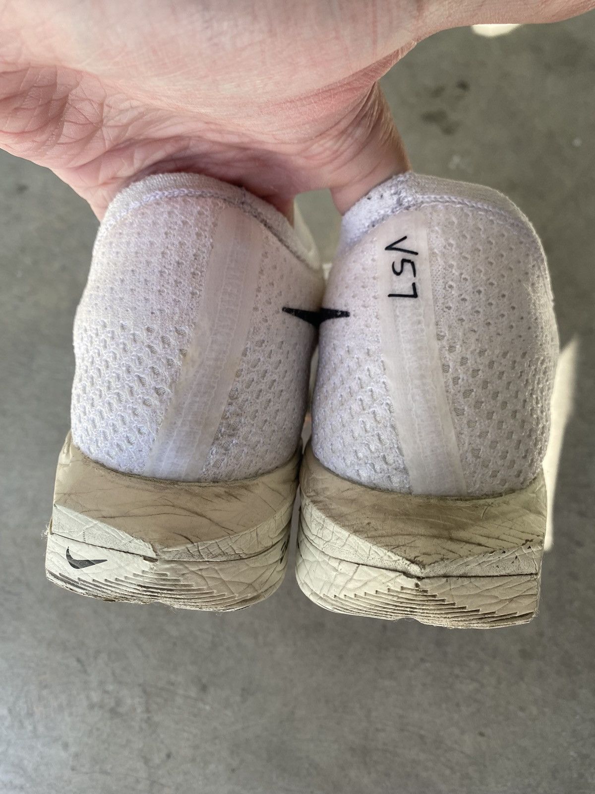 Nike Nike ZoomX Vaporfly Next% 3 Prototype Size US 11.5 / EU 44-45 - 2 Thumbnail