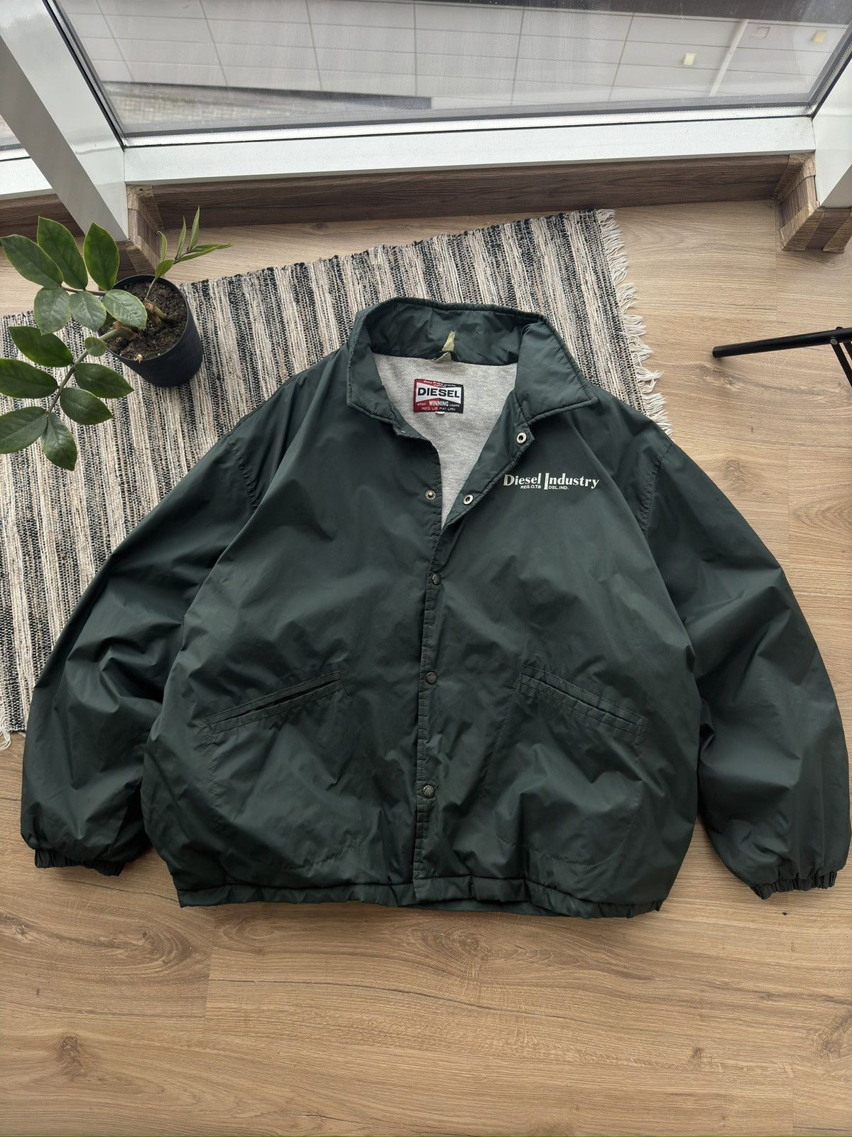 Diesel Vintage DIESEL Rare Y2K Big logo green nylon jacket Size US XXL / EU 58 / 5 - 2 Thumbnail