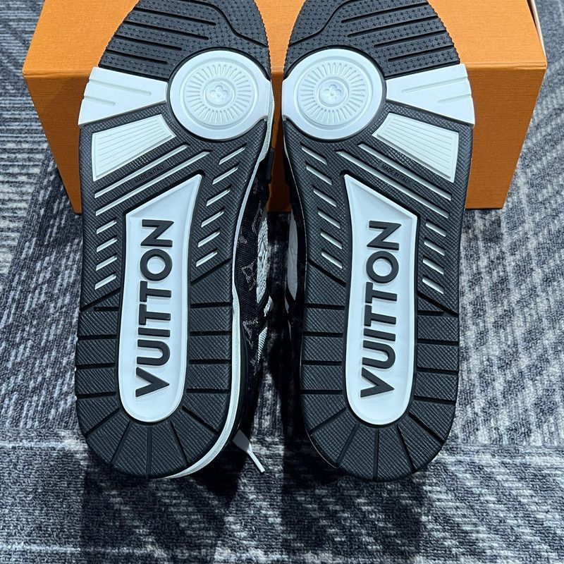 Louis Vuitton Louis Vuitton Panda Print Low Top Sneakers -2508 Size US 11 / EU 44 - 6 Thumbnail