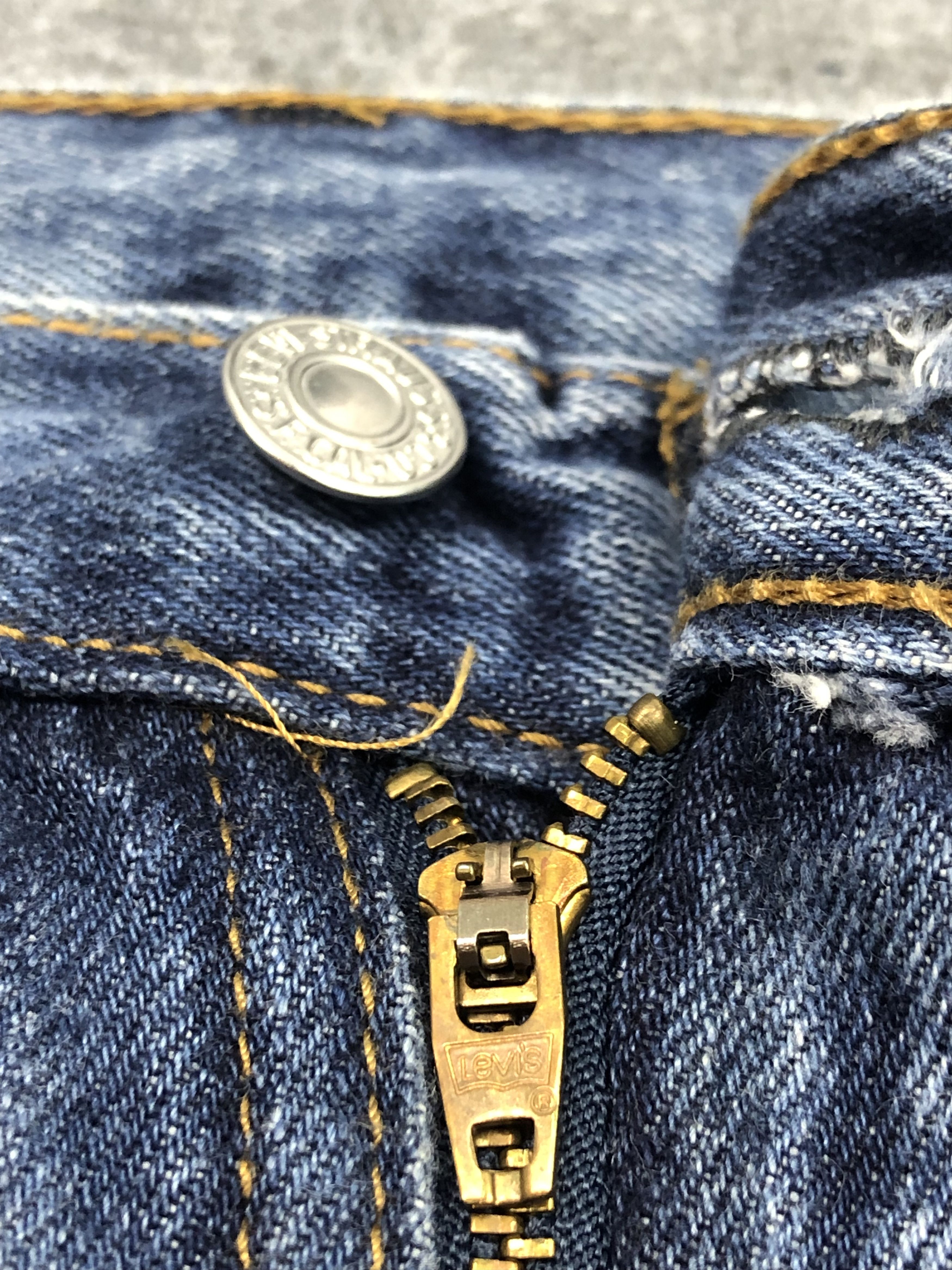 Levi's Vintage Levis 505 Regular Fit Denim Lightwash DP0357 Size US 42 / EU 58 - 8 Thumbnail