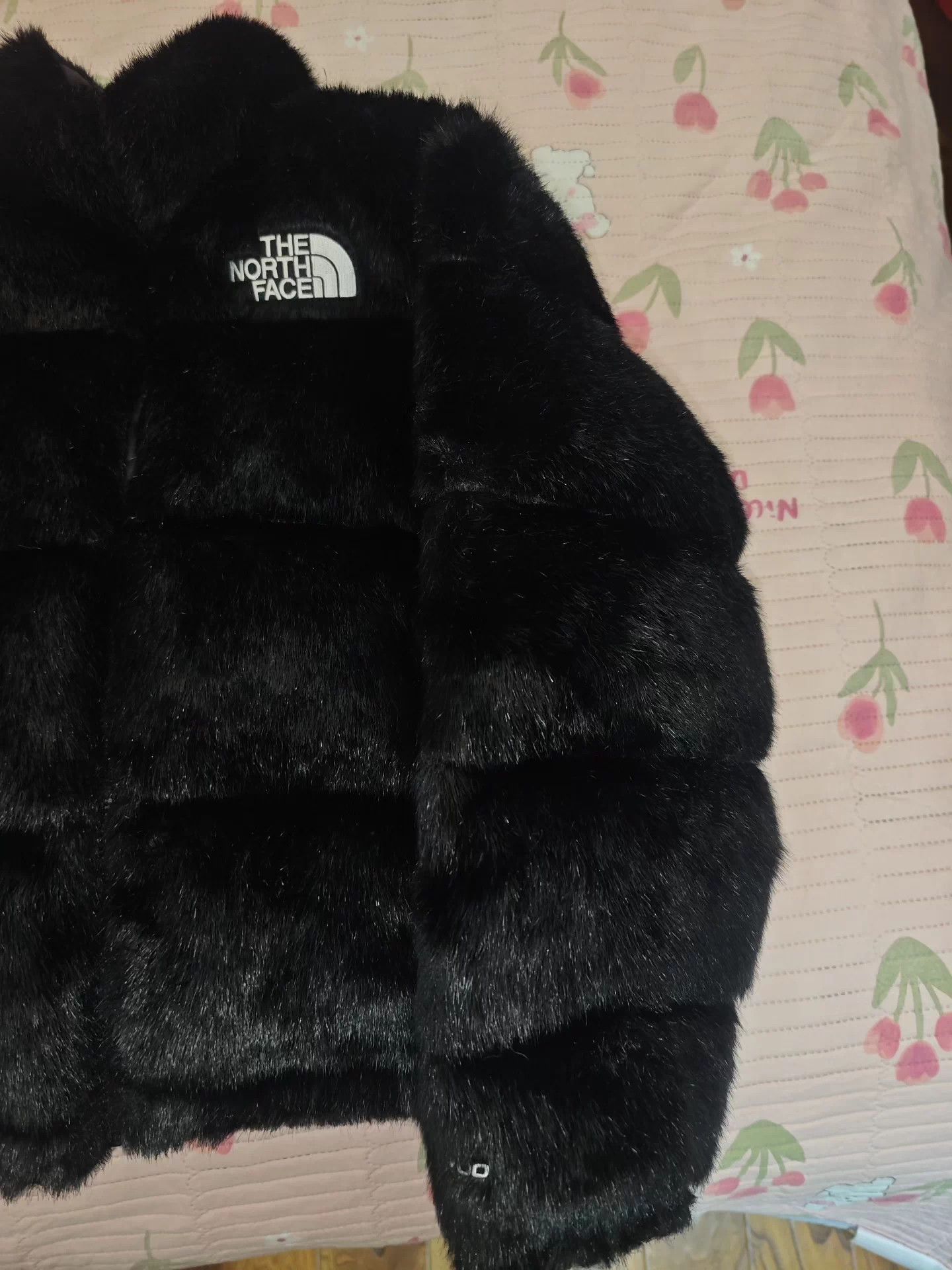 The North Face Supreme Fur Jacket, Size S Size S / US 4 / IT 40 - 3 Thumbnail