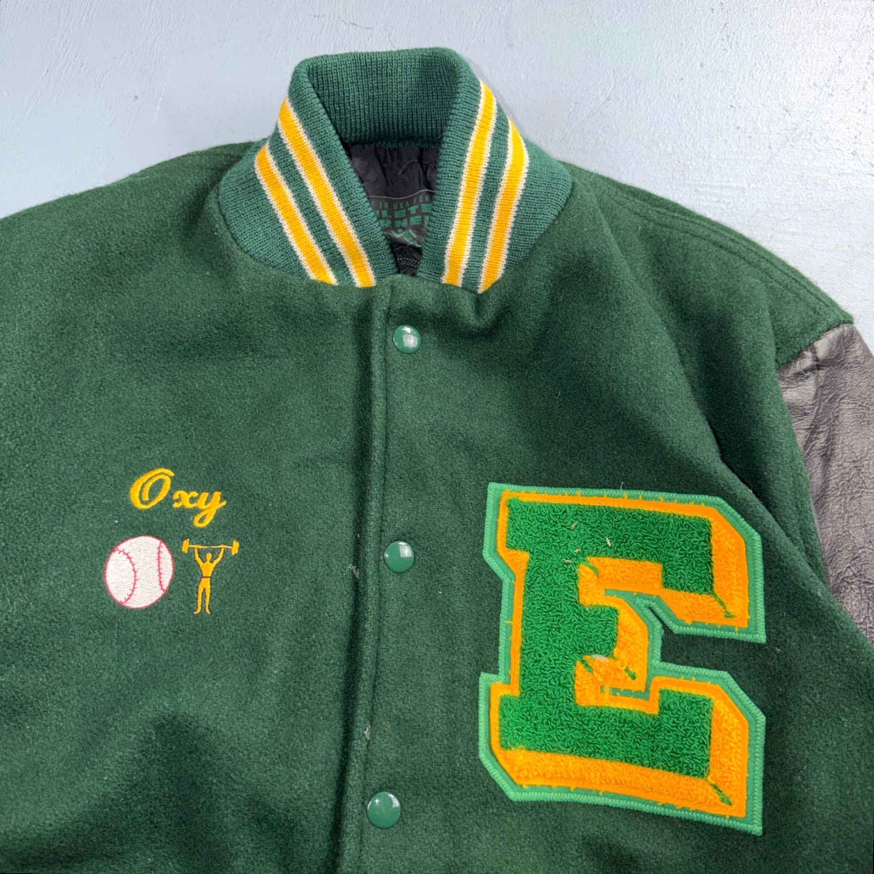 Evergreen VINTAGE Varsity Jacket 44 VTG Green Wool Leather Evergreen Plainsmen Chainstitch Mens Jacket 90s Green Size US S / EU 44-46 / 1 - 3 Thumbnail