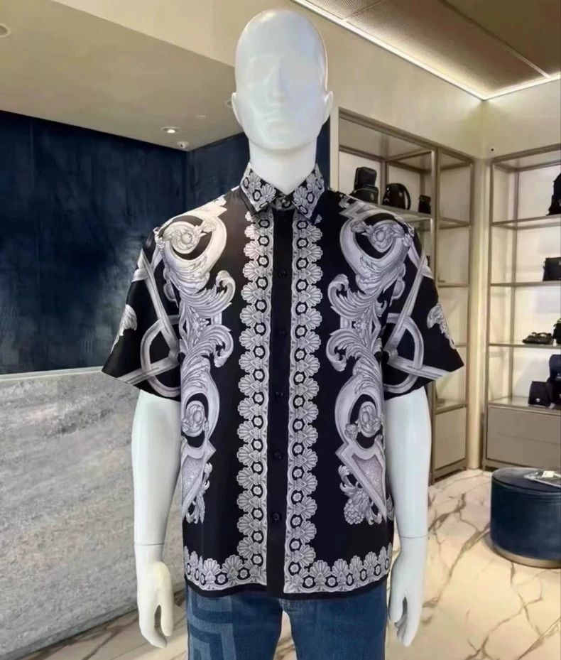 Versace Versace Silk shirt Size US M / EU 48-50 / 2 - 1 Thumbnail