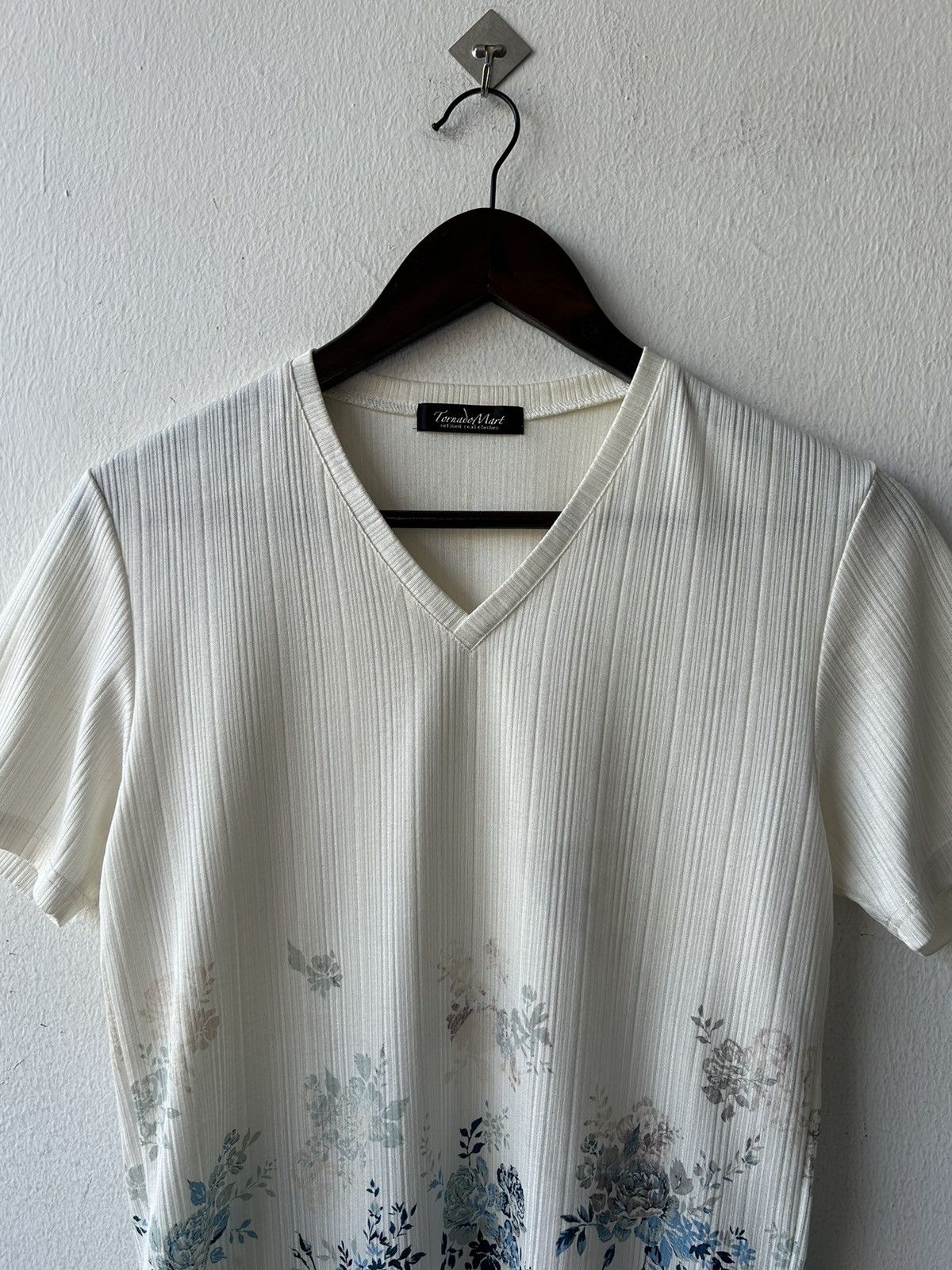 Tornado Mart Tornado Mart Flower Short Sleeve Size US XXS / EU 40 - 9 Thumbnail