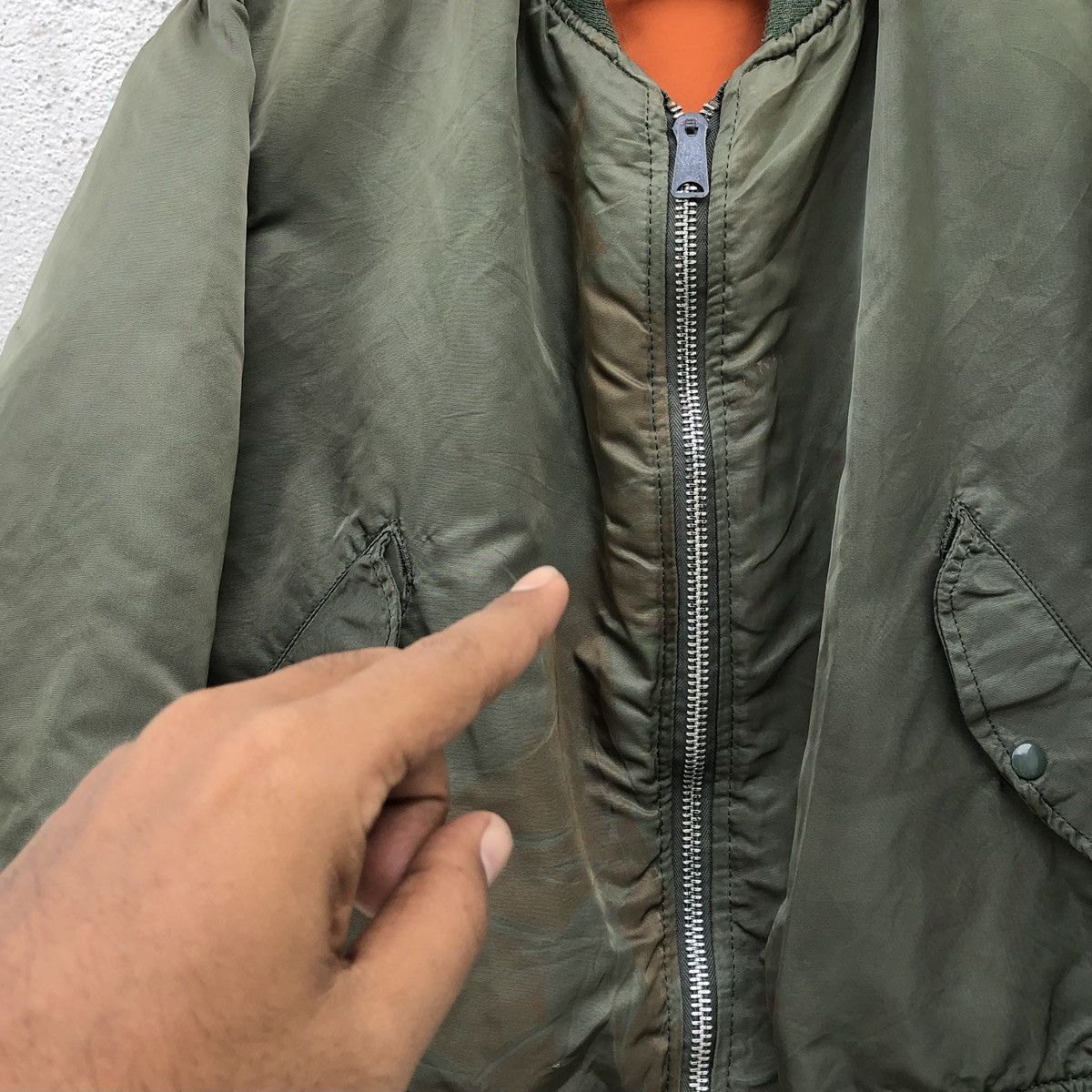 Alpha Industries Vintage Flyers Man Intermediate Ma-1 Bomber Jacket Size US XL / EU 56 / 4 - 11 Thumbnail