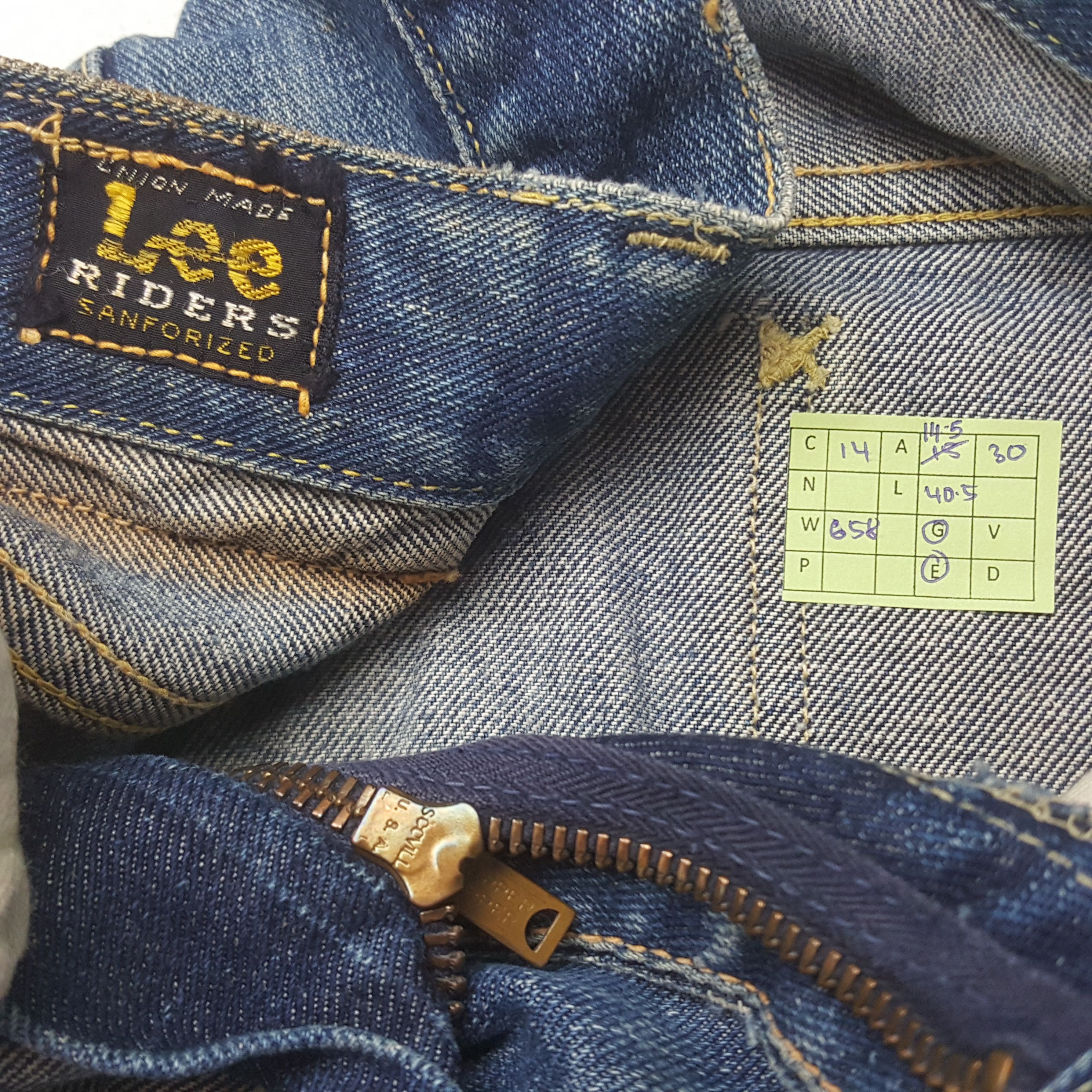 Lee Vintage 90's Lee Riders American Distressed Denim Jeans RR14 Size US 29 - 8 Thumbnail