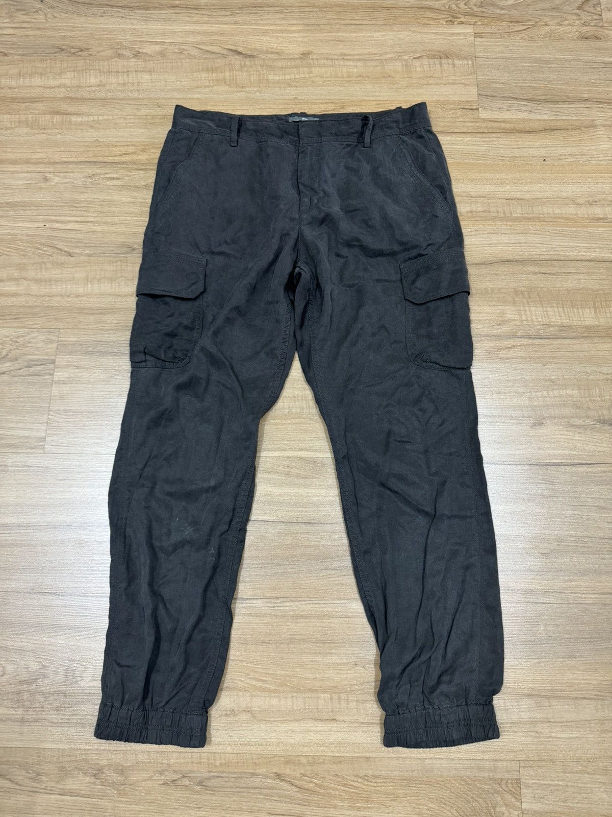 GAP CARGO PANTS
