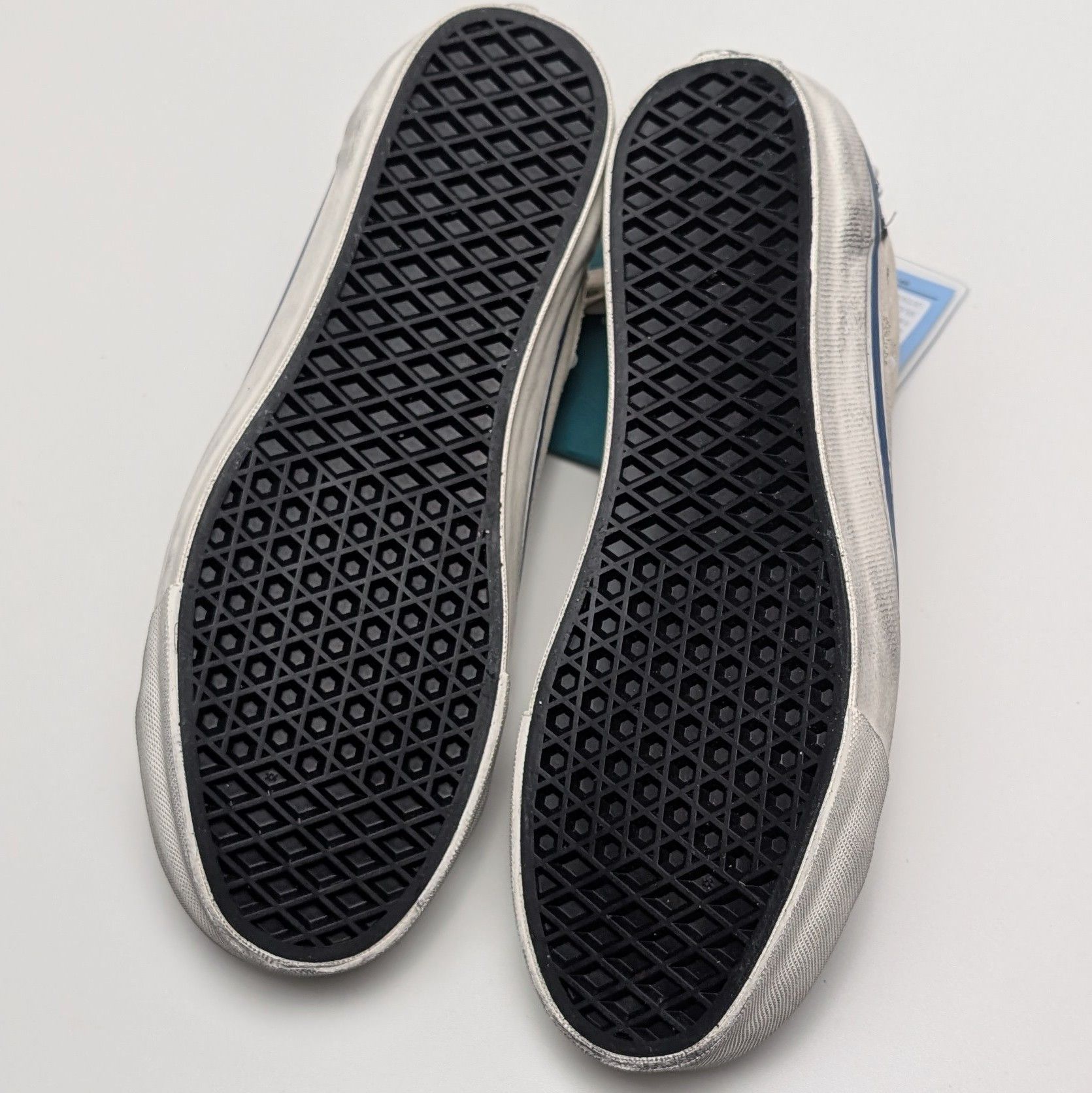 Satoshi Nakamoto × Vans Satoshi Nakamoto x Vans Skool SAMPLE SZ 9 Pearlized marsh Size US 9 / EU 42 - 2 Thumbnail