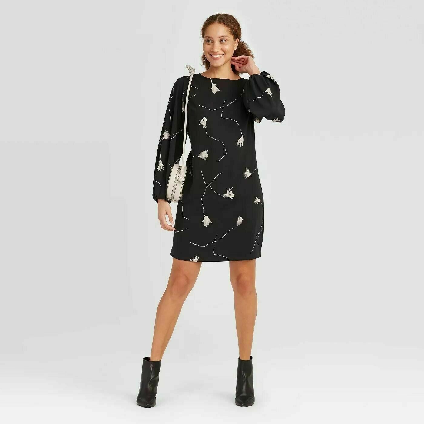 dressing table with mirror brown HomeRoots Dark Finish Vanity KissProm Off-the-Shoulder Chiffon A-Line Nude Bridesmaid Dress Size:US20/UK24 Whether youre applying makeup
