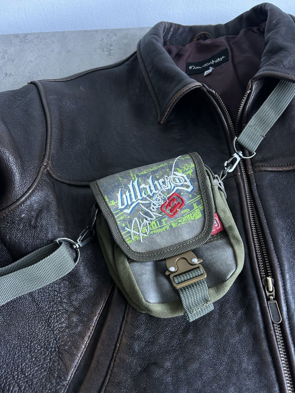 Billabong × Vintage Vintage Billabong Mini Bag Y2K Distressed style Messenger Size ONE SIZE - 1 Thumbnail