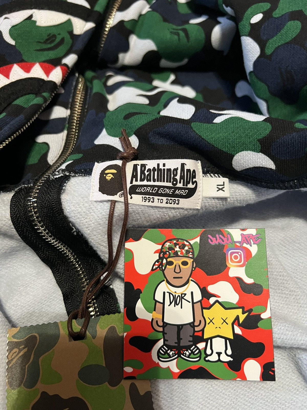 Bape Bape Isetan Shinjuku Separate Shark hoodie Size US XL / EU 56 / 4 - 6 Thumbnail