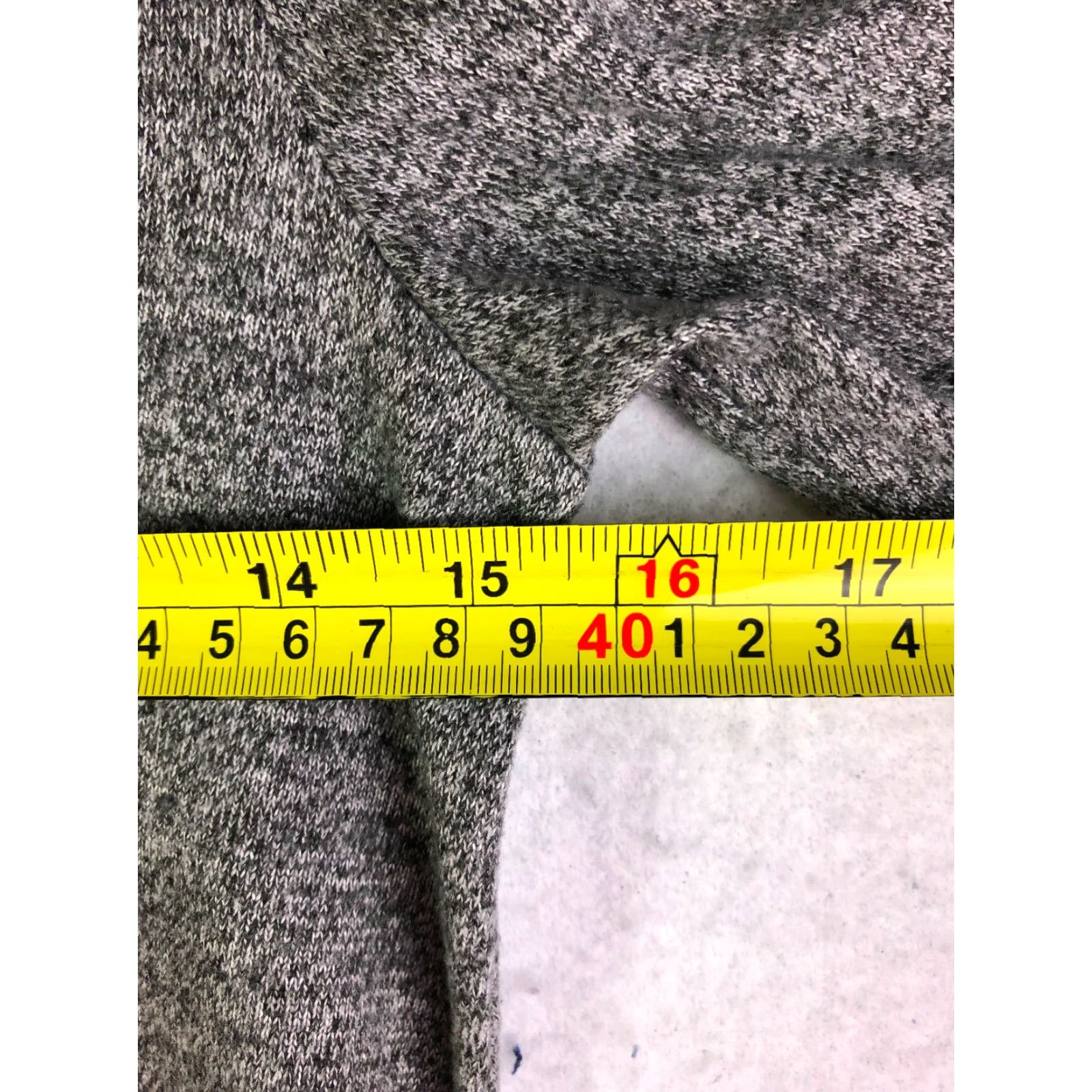 American Eagle Outfitters VINTAGE? No — American Eagle Outfitters Soft & Sexy Plush Gray Long Sleeve Pullover Womens XS Shirt Women XS Gray Solid Pullover Casual Size XS / US 0-2 / IT 36-38 - 7 Thumbnail