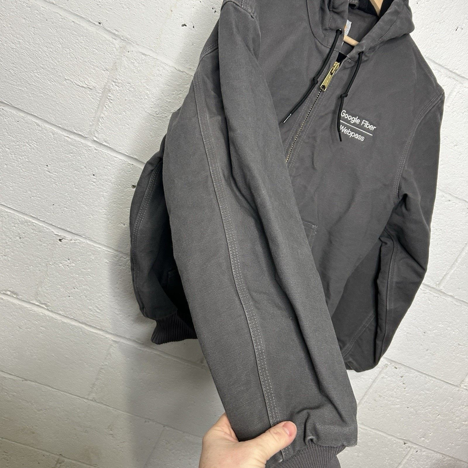 Carhartt Carhartt Quilted Hooded Active Jacket “Gravel” 103940-GVL Size US S / EU 44-46 / 1 - 6 Thumbnail
