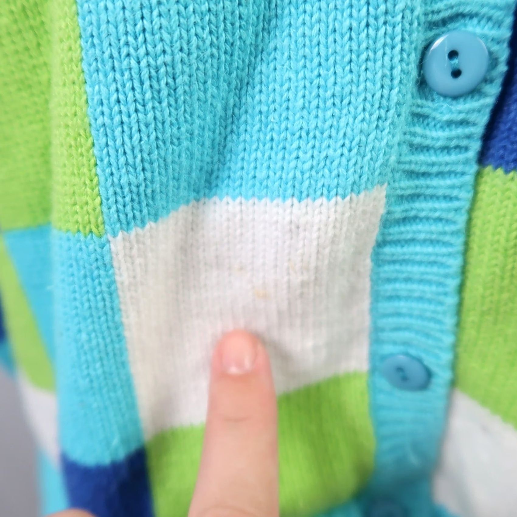 Vintage VINTAGE Y2K Blue and Green Grid Checker Print Knit Cardigan L Mens Womens Boys Girls Size L / US 10 / IT 46 - 4 Thumbnail