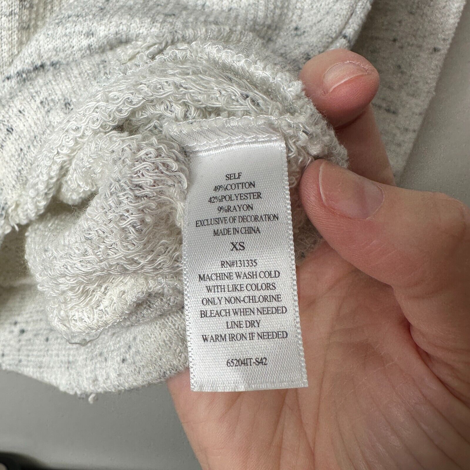 Other Peyton Jensen White-Gray Heathered Embroider Rose Sweater XS Size XS / US 0-2 / IT 36-38 - 7 Thumbnail