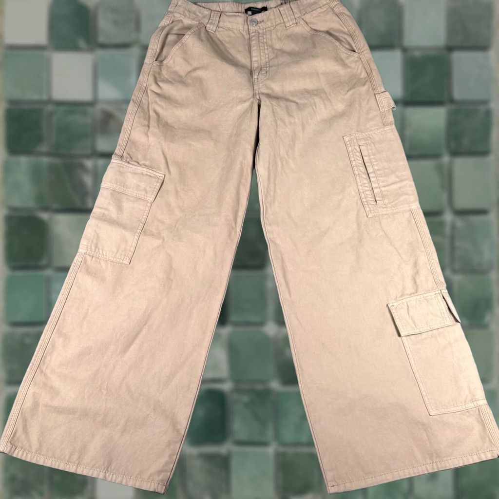 Forever 21 Forever 21 Womens Carpenter Pants Cargo Utility 7 Pockets Wide Leg Khaki Beige Size 36" / US 14 / IT 50 - 1 Thumbnail