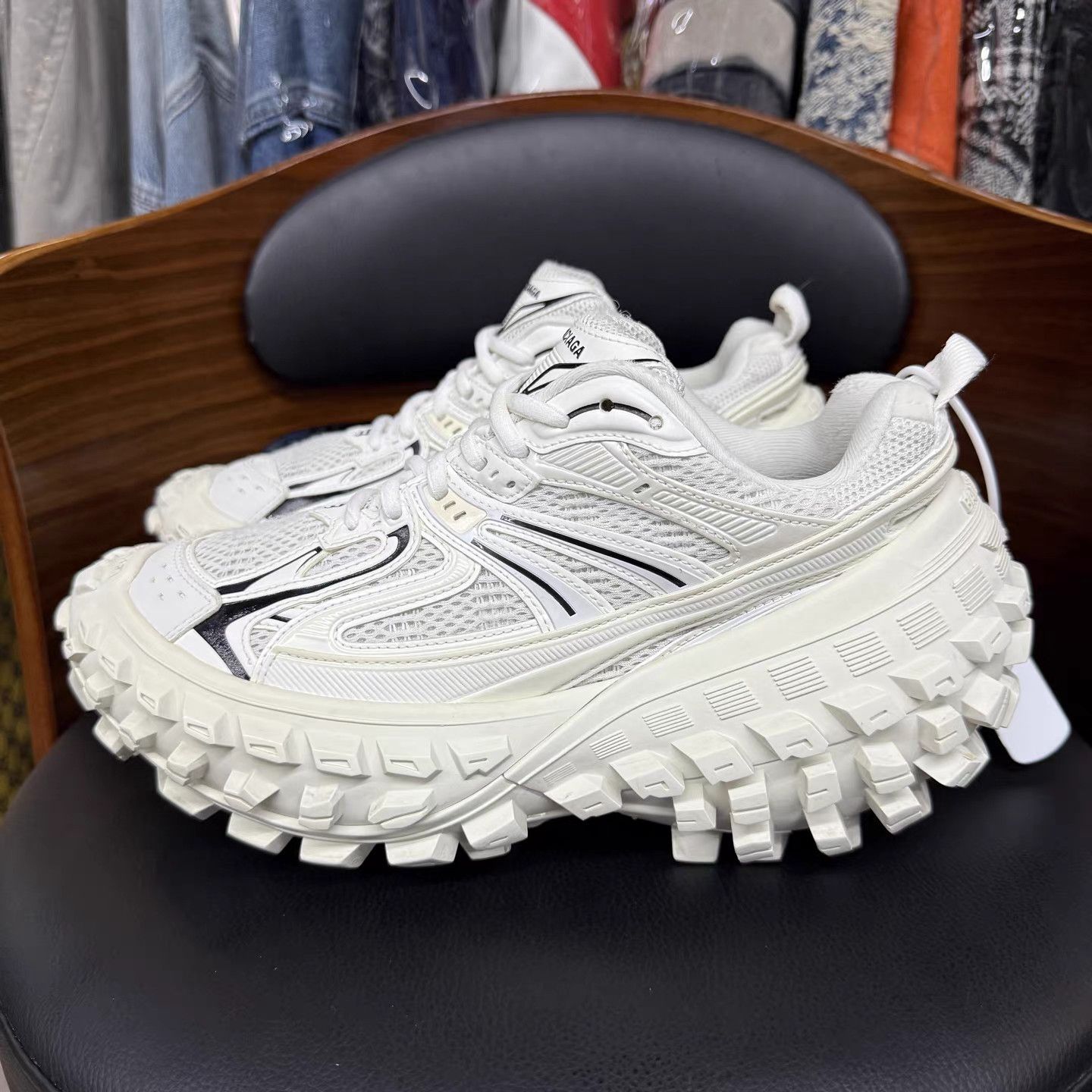 Balenciaga Balenciaga White Tire Sneakers K15 Size US 8 / IT 38 - 5 Thumbnail