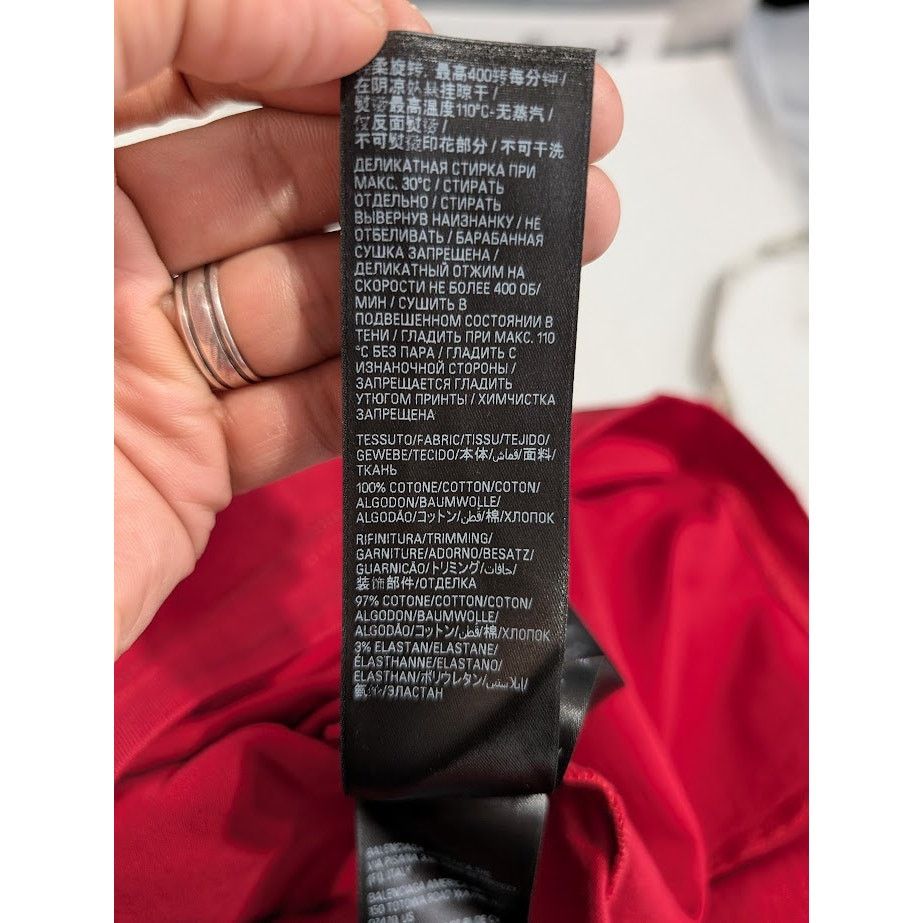 Balenciaga o1rshd1 Heavy Metal T-Shirt in Red Size US M / EU 48-50 / 2 - 18 Thumbnail