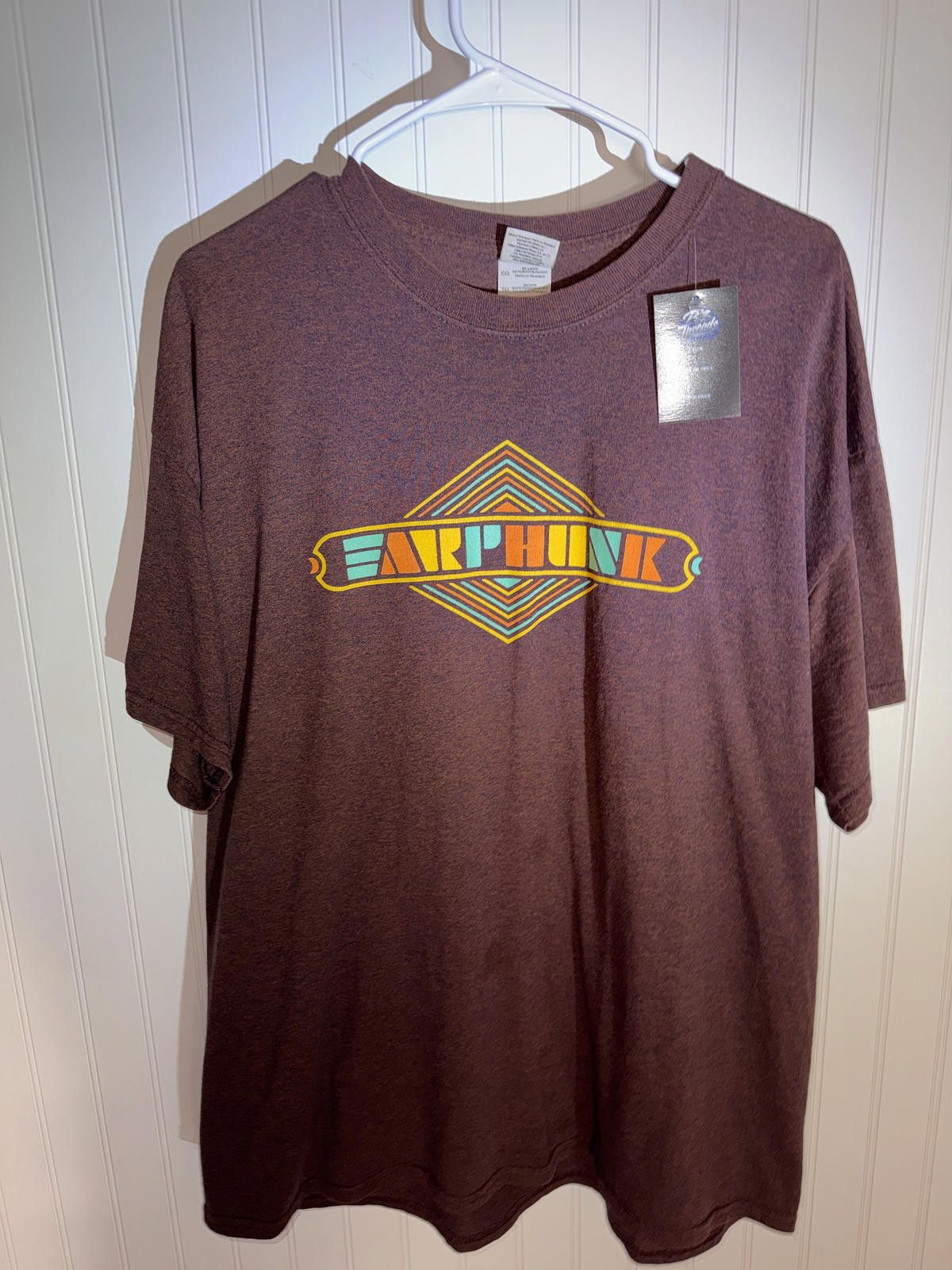Gildan Earthpunk Spring Tour 2014 Graphic T-Shirt XL Size US XL / EU 56 / 4 - 2 Thumbnail