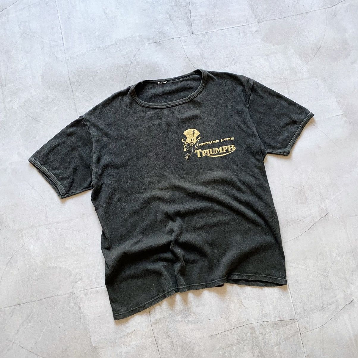 Harley Davidson 70-80s Norman Hyde Triumph Faded Harley Davidson T-Shirt Size US S / EU 44-46 / 1 - 1 Thumbnail