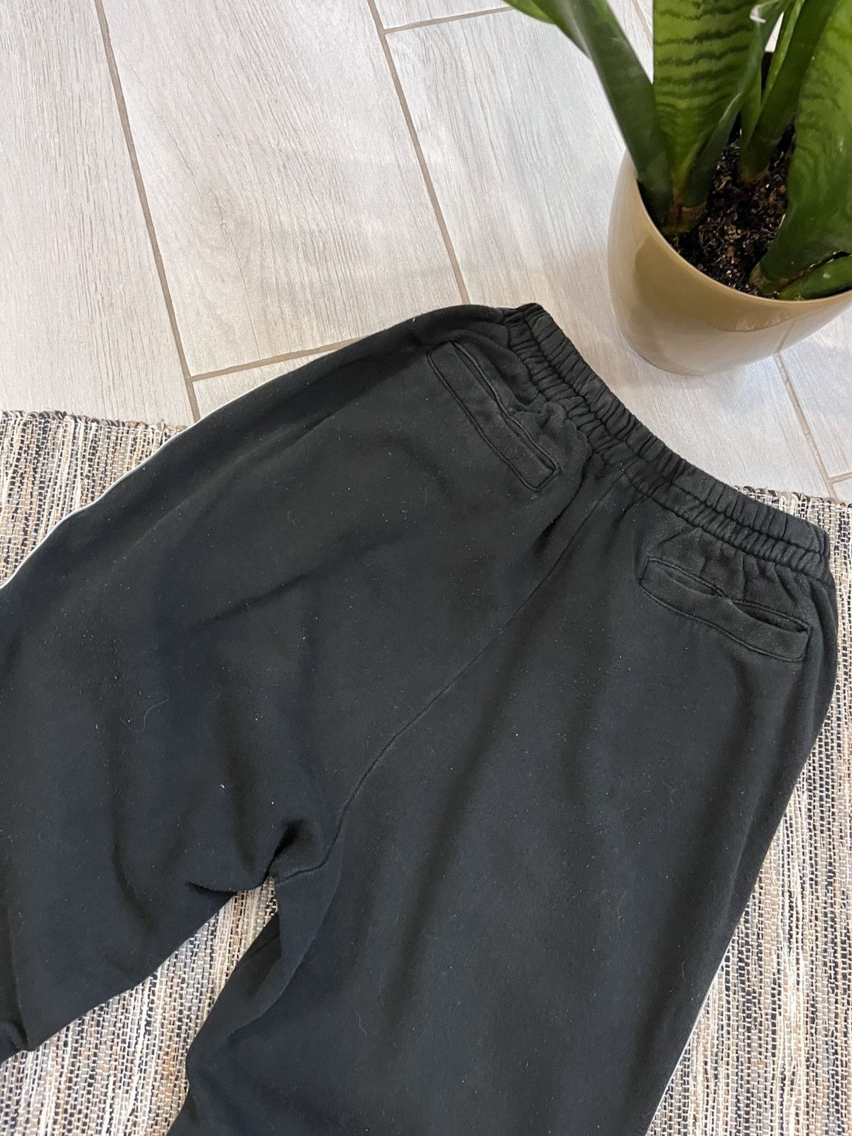Stussy × Vintage Rare Vintage Stussy Sweatpants Black logo faded velours Size 30" / US 8 / IT 44 - 7 Thumbnail