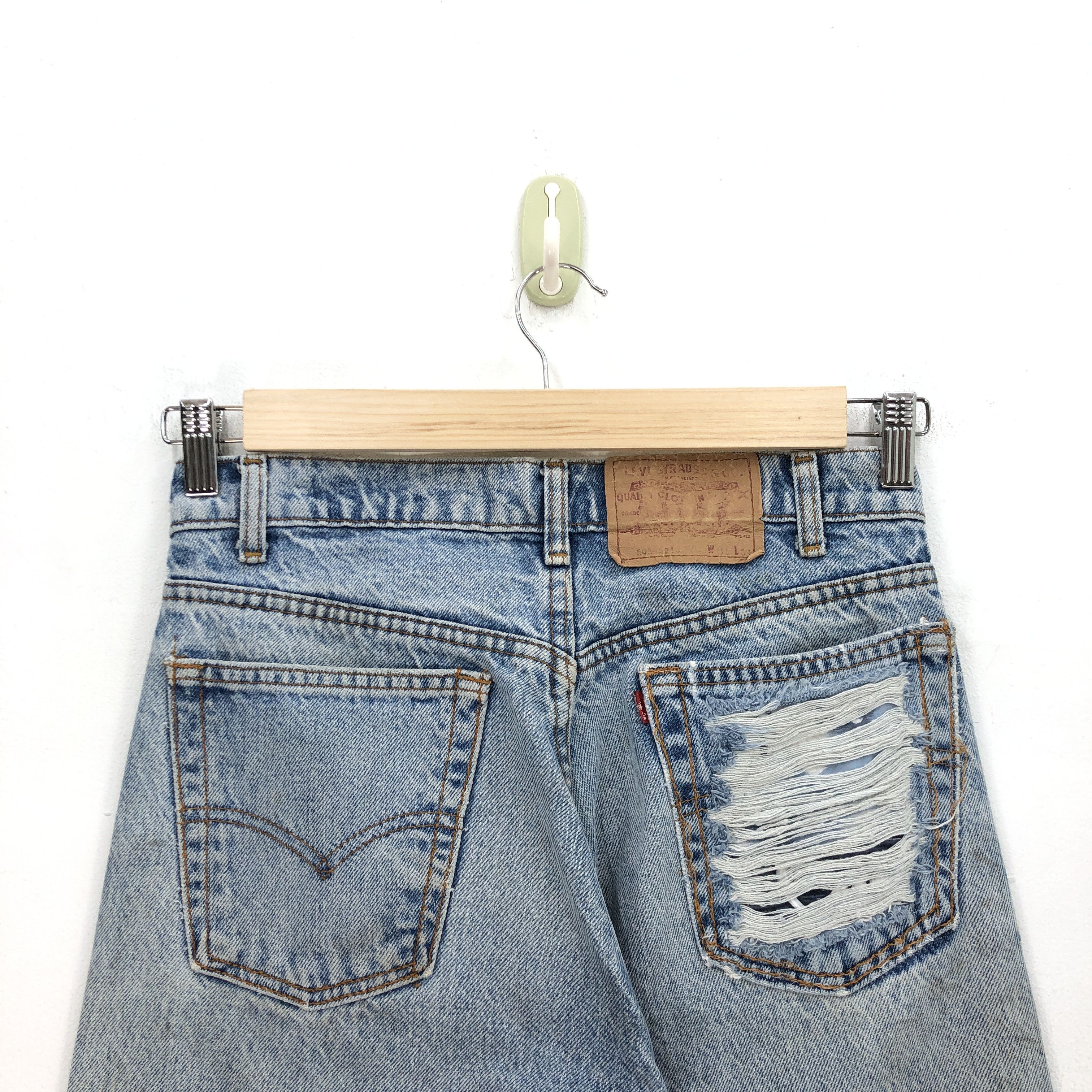 Levi's Vintage Levis 505 Distressed Jeans Levi's Denim Ripped Pants Size 28" / US 6 / IT 42 - 6 Thumbnail