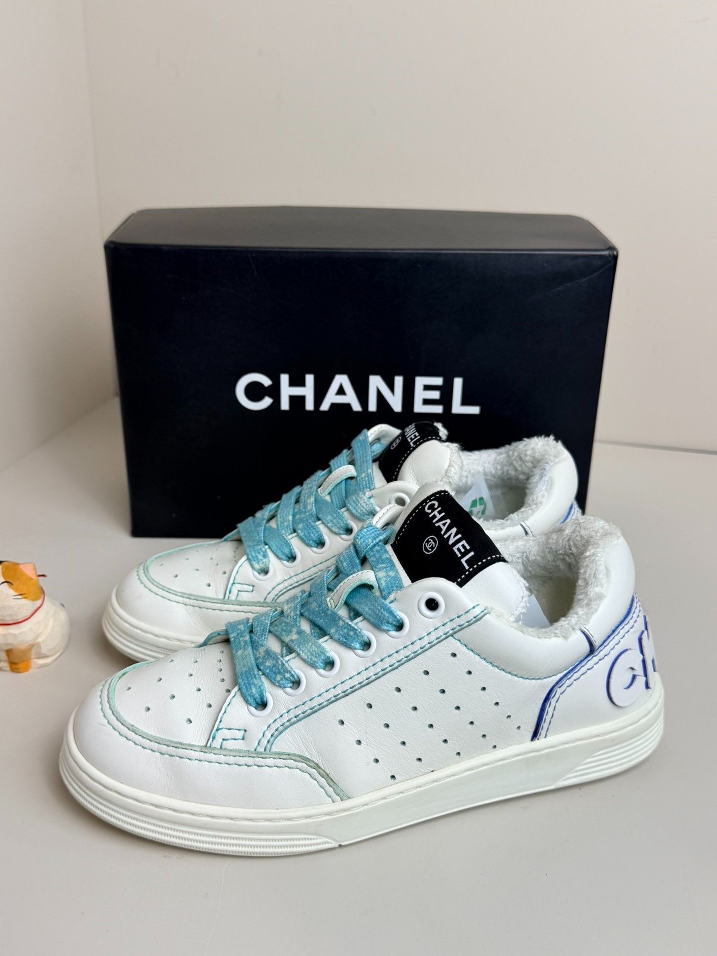 Chanel Chanel Blue Lowtop Sneakers us_5 Women Size US 5 / IT 35 - 1 Thumbnail