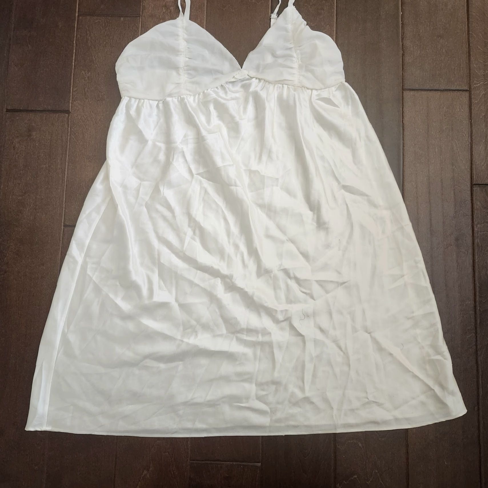 Vera Wang Vera Wang Dress Women's Nightgown Top - Size M White Polyester Solid Classic Modern-Seasonal Nightwear (Intimates & Sleep) Size M / US 6-8 / IT 42-44 - 4 Thumbnail