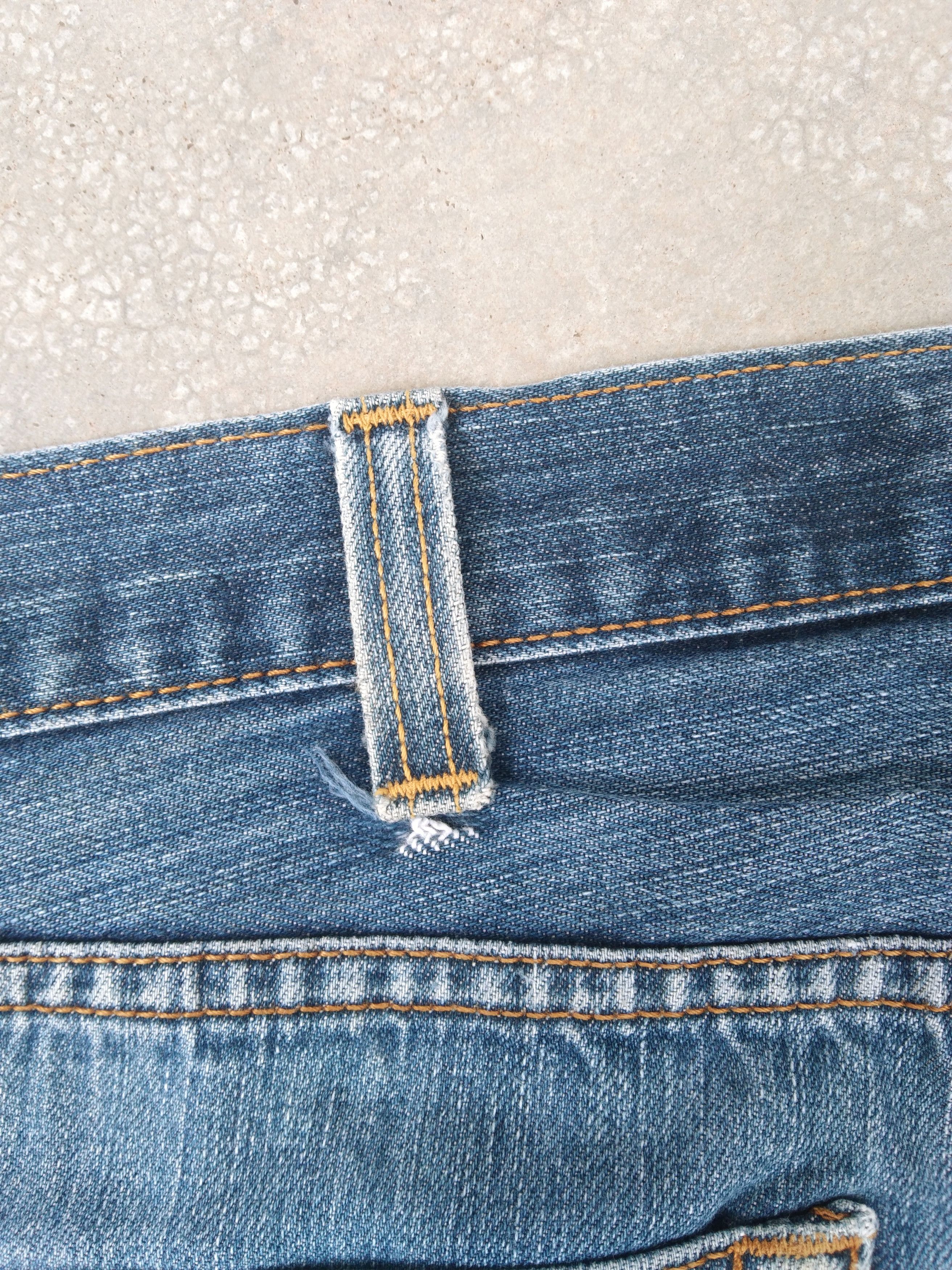 Levi's Vintage Levi's 501 Faded Blue Straight Leg Jeans 38x32 Size US 38 / EU 54 - 4 Thumbnail