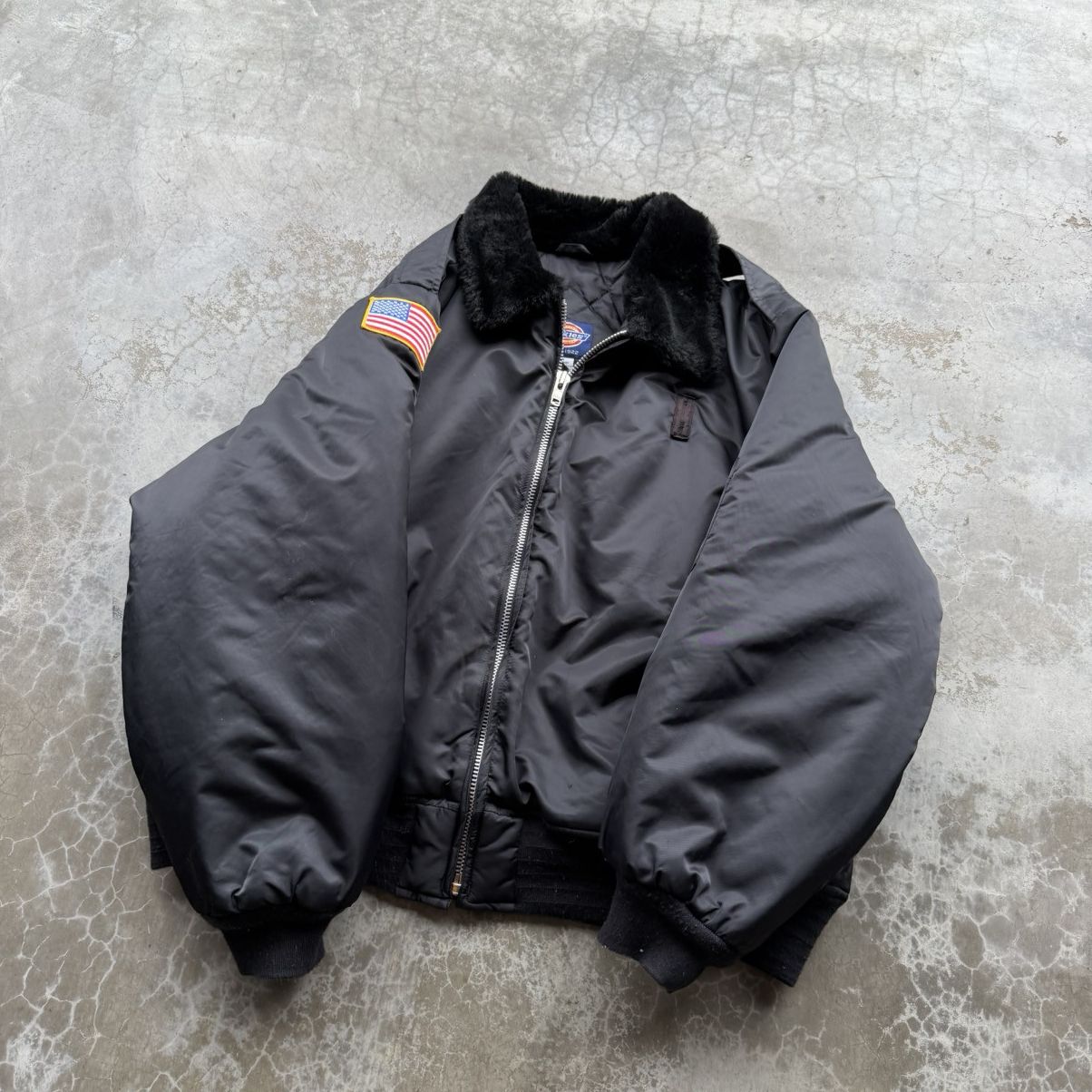Dickies Vintage dickies black fur collar bomber flight jacket Size US XXL / EU 58 / 5 - 2 Thumbnail