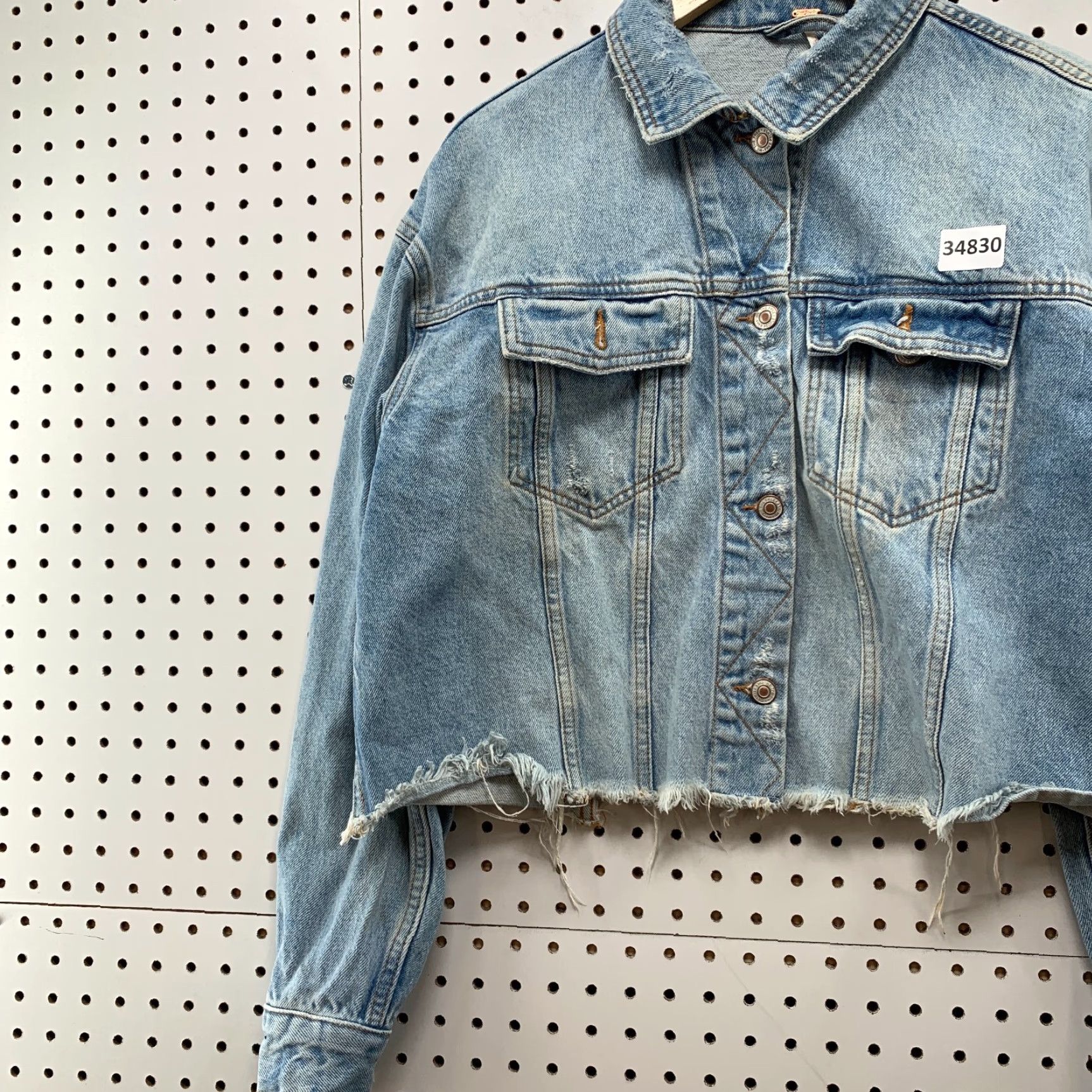 Free People Free People Denim Trucker Jacket Womens Small Blue Light Wash RAW Hem 21x19.5 Size S / US 4 / IT 40 - 3 Thumbnail