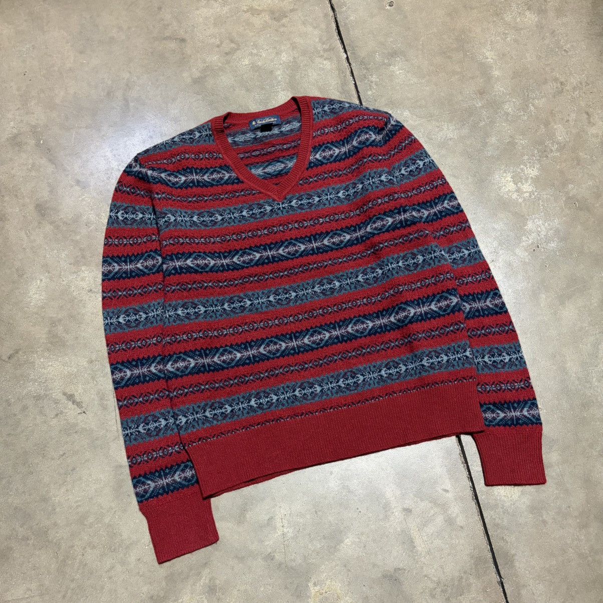 Brooks Brothers Brooks Brothers Scottish Lambswool Sweater Fair Isle V Neck Size US L / EU 52-54 / 3 - 2 Thumbnail