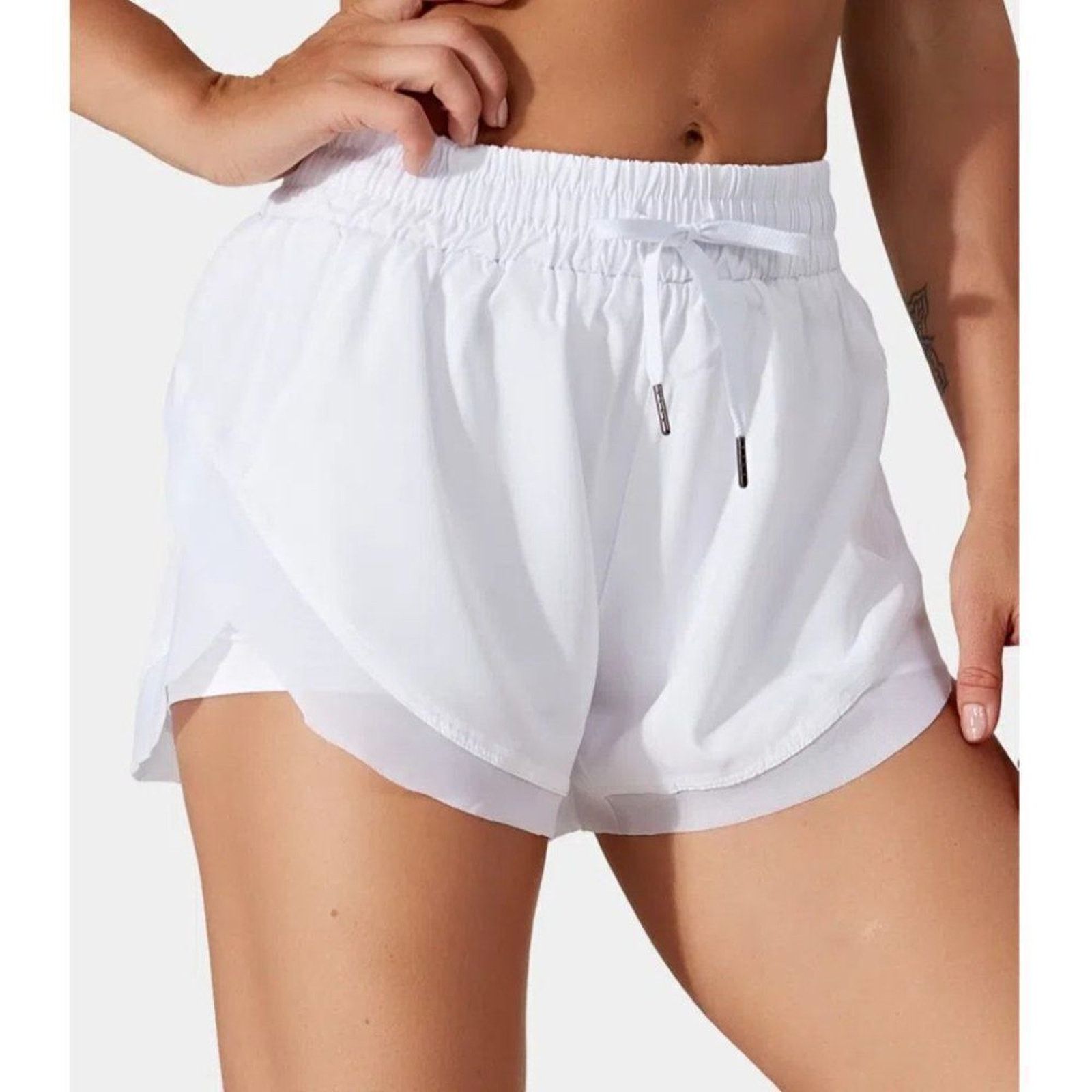 Vintage NWT Halara White Drawstring Contrast Mesh Athletic Shorts L Size 30" / US 8 / IT 44 - 2 Thumbnail