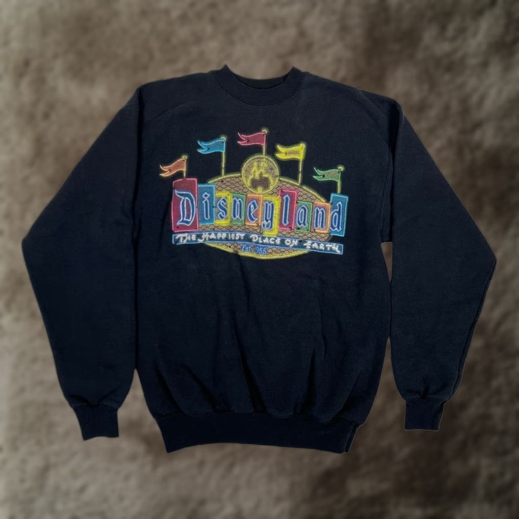 Disney VINTAGE Disney Sweatshirt Crewneck Unisex Adults Small Black Mickey Mouse Happiest Place on Earth Sweatshirt Pullover Size US S / EU 44-46 / 1 - 1 Thumbnail