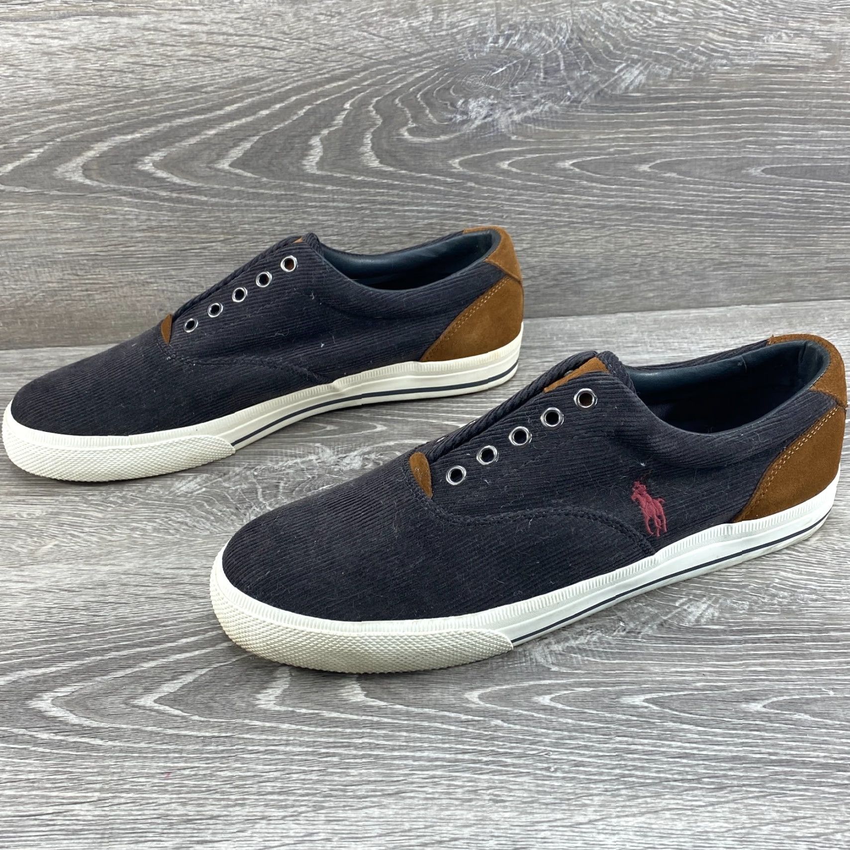 Ralph Lauren Polo Ralph Lauren Vaughn Black Corduroy Suede Lace Up Sneaker Mens 11 D Pony Size US L / EU 52-54 / 3 - 5 Thumbnail