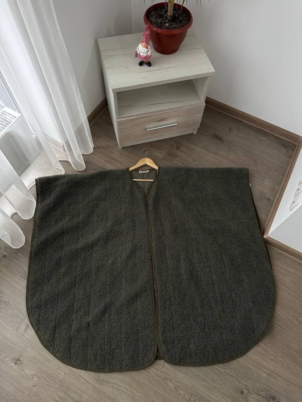 Escada × Vintage Vintage Escada Poncho Green Wool Mohair Big Logo Cardigan Size L / US 10 / IT 46 - 1 Thumbnail