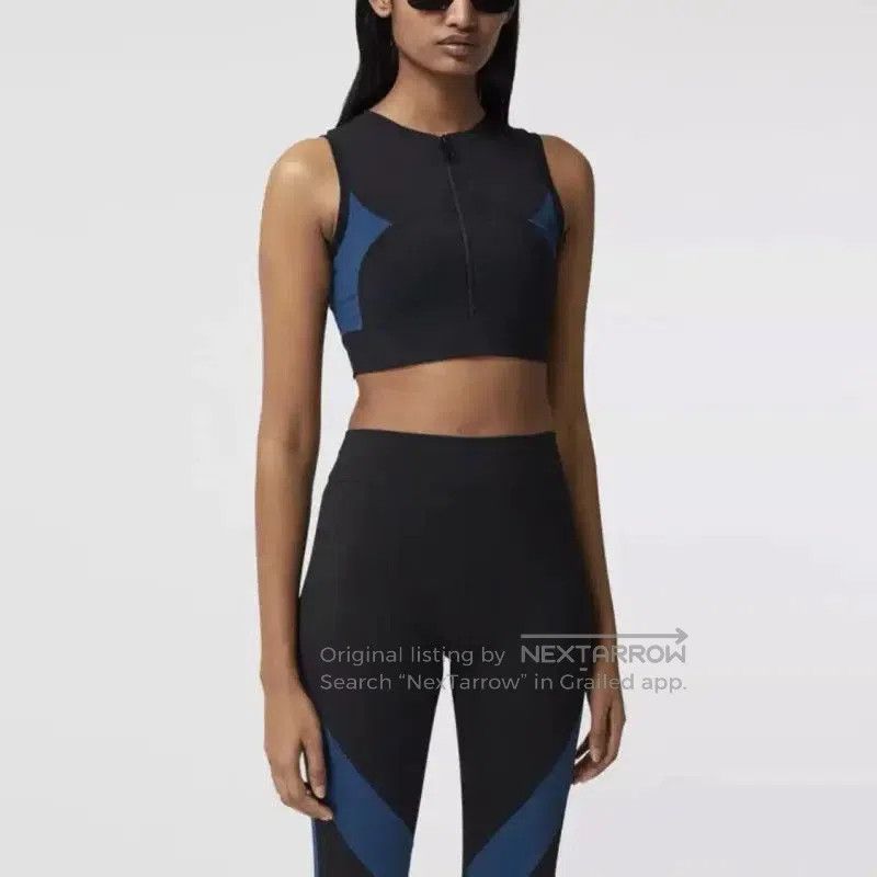 Burberry Burberry Black Nylon Summer Cropped T-Shirt. Size S / US 4 / IT 40 - 1 Thumbnail